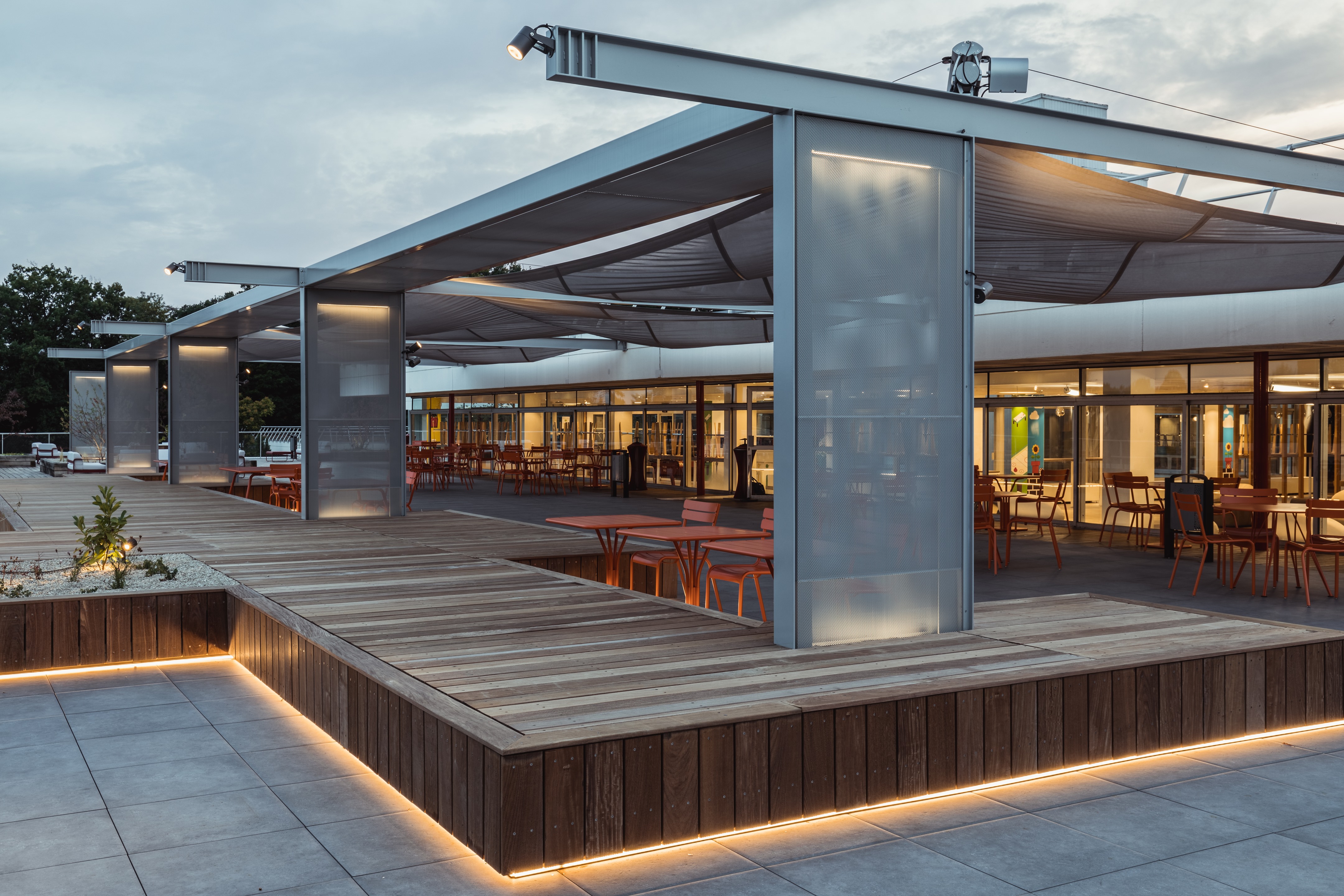 EM Lyon 商学院屋顶露台改造-32