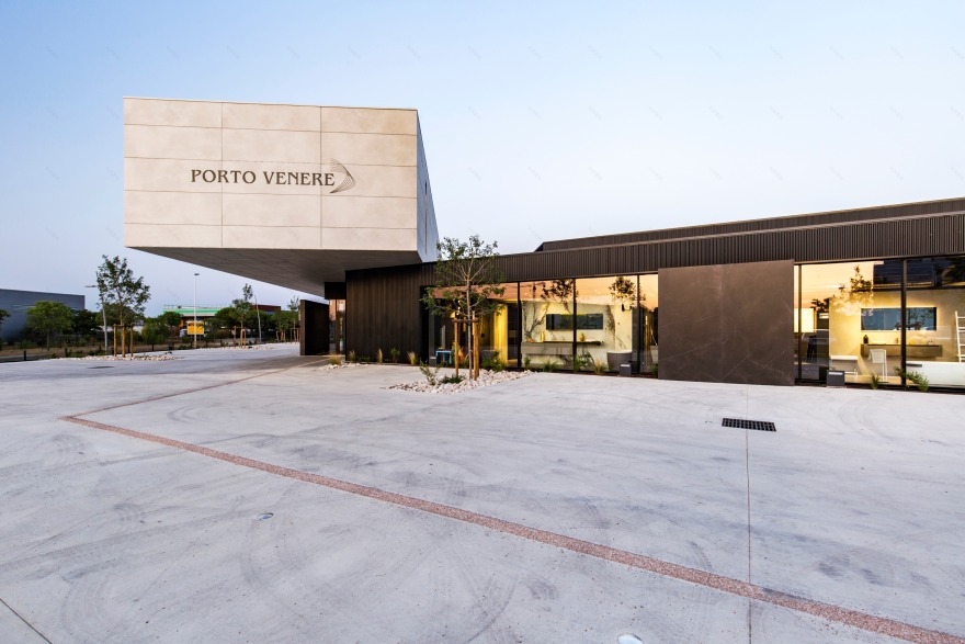 意式简约风 玻璃展示空间-3