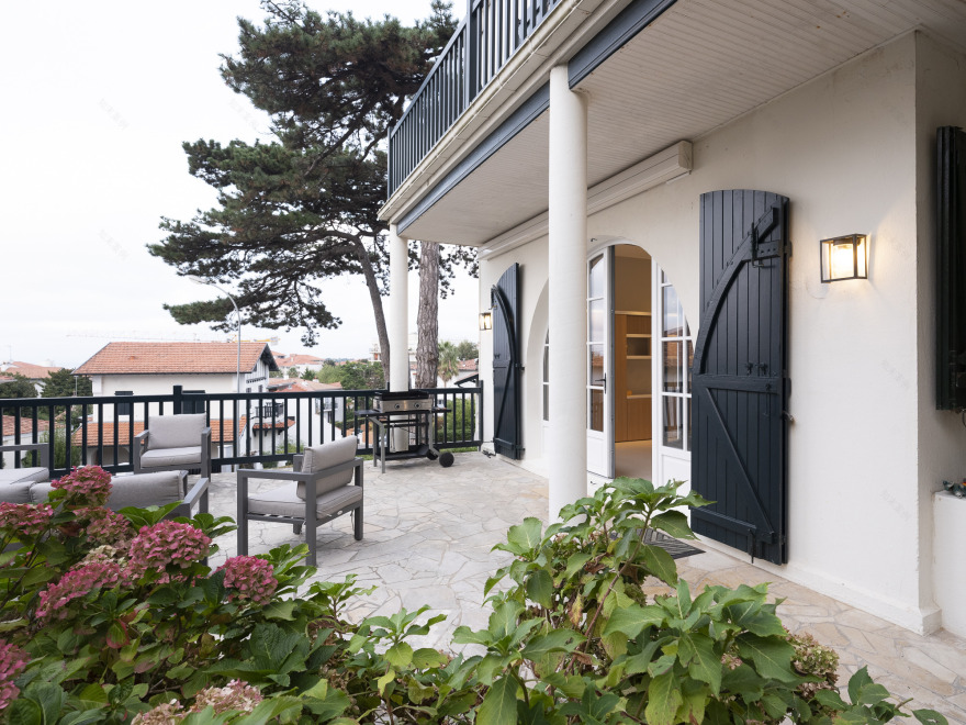 Biarritz 别墅全面翻新 打造宜居生活空间-17