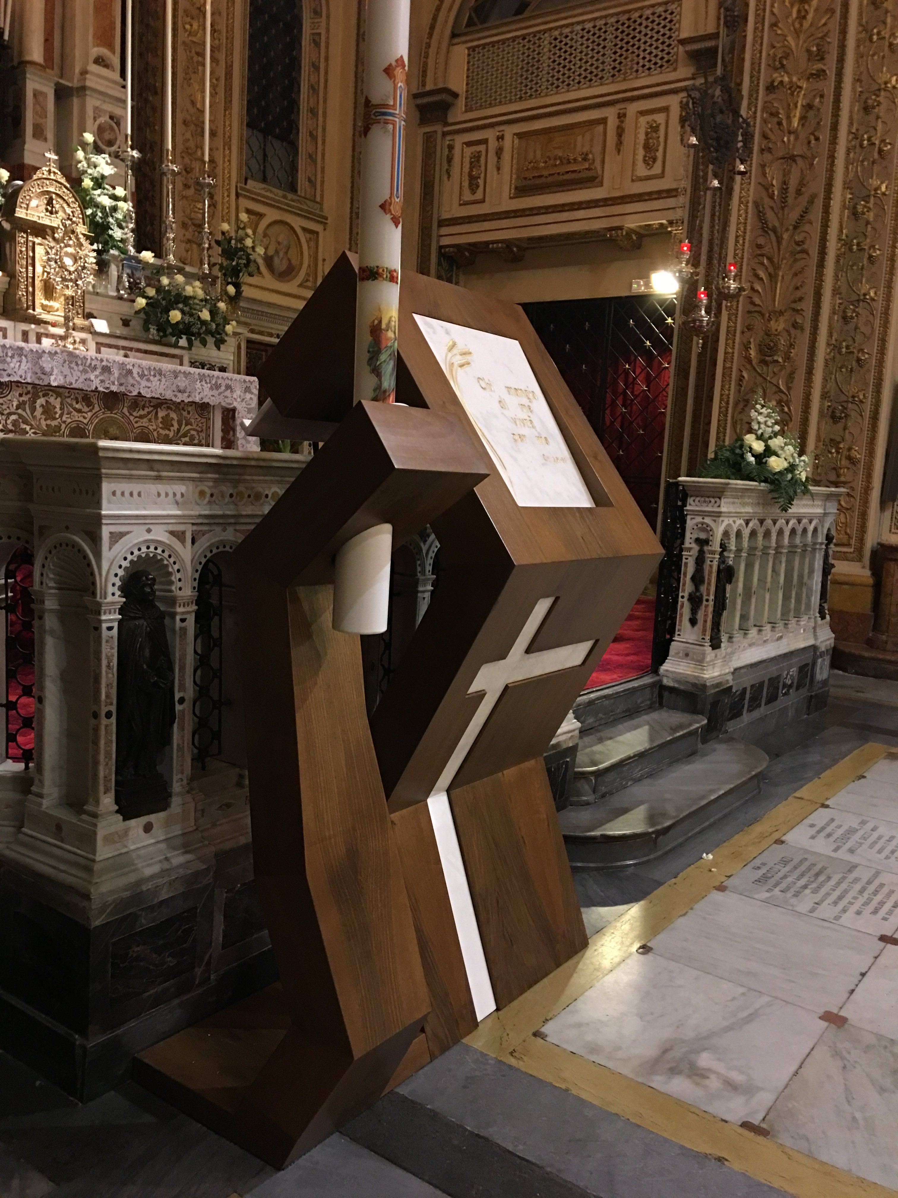 2016 年完成的"In Adorazione"项目 | 木质结构教堂的室内设计-1