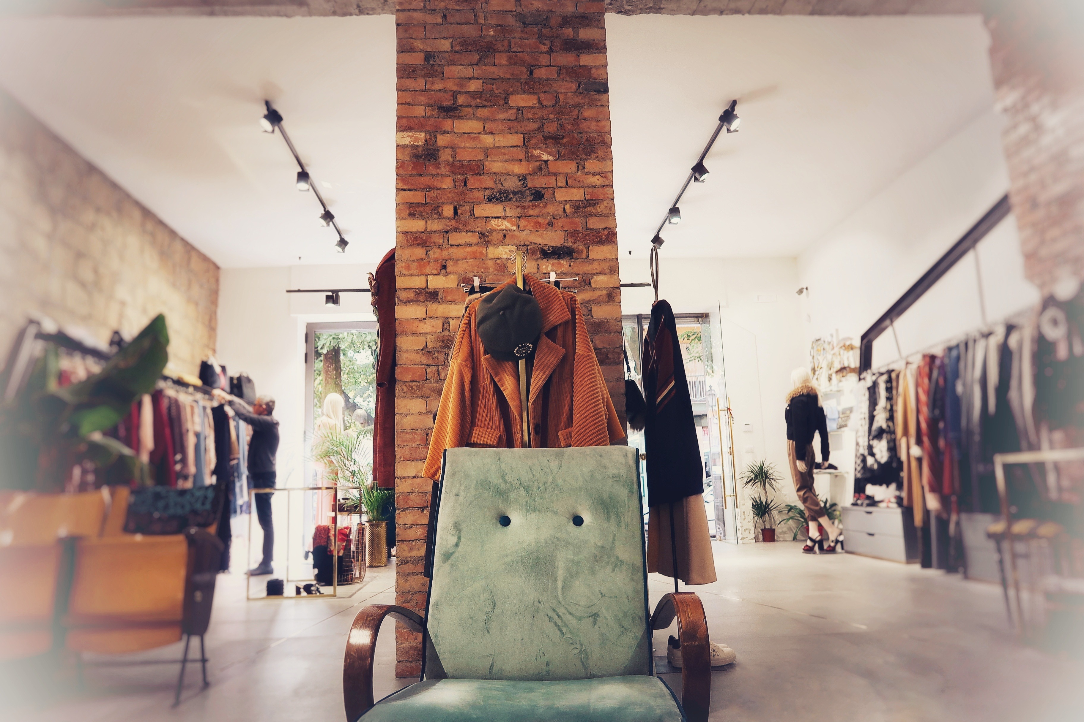 意式风情 | FYSIS BOUTIQUE 室内设计解读-9