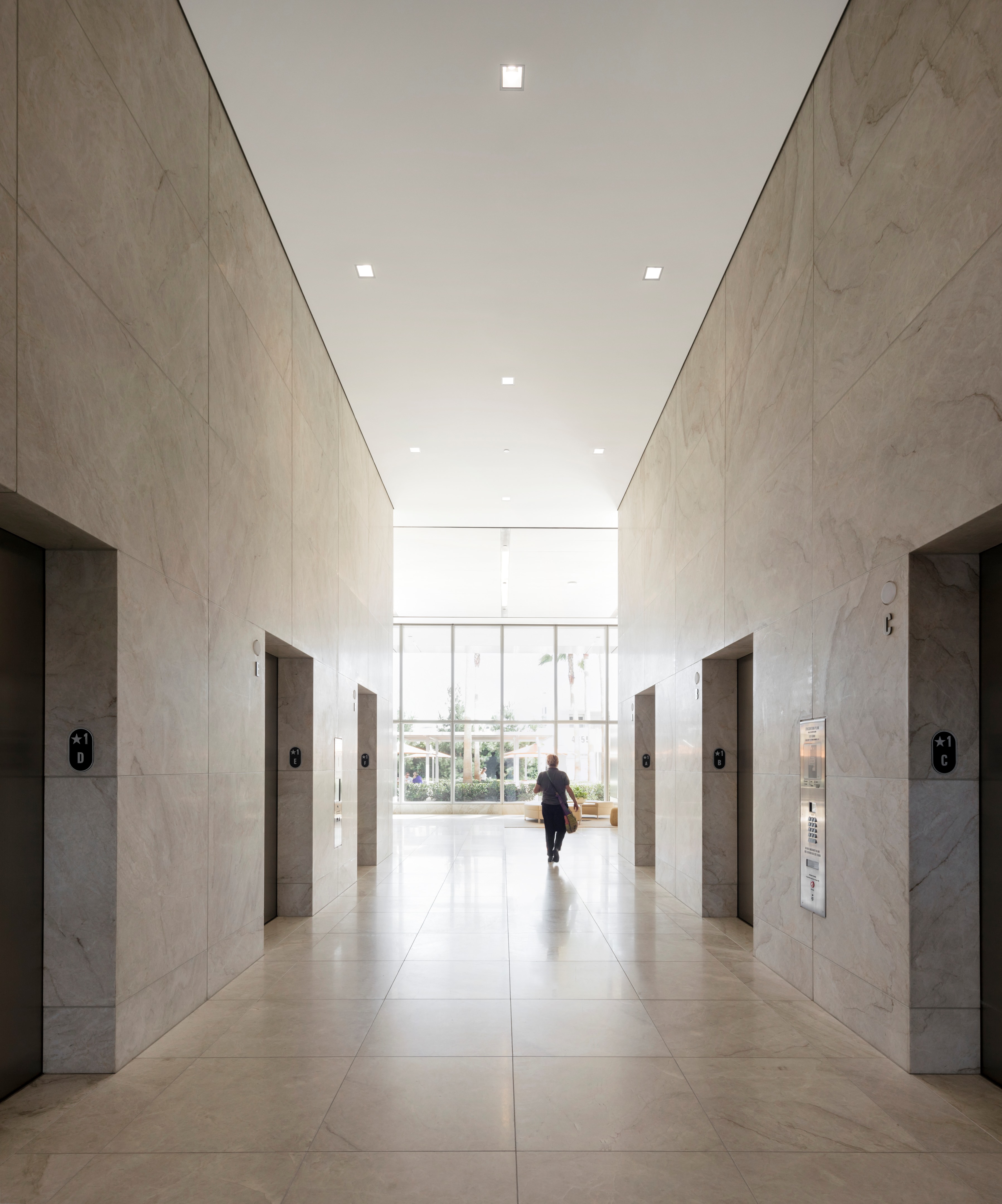 拉霍亚中心一号-8