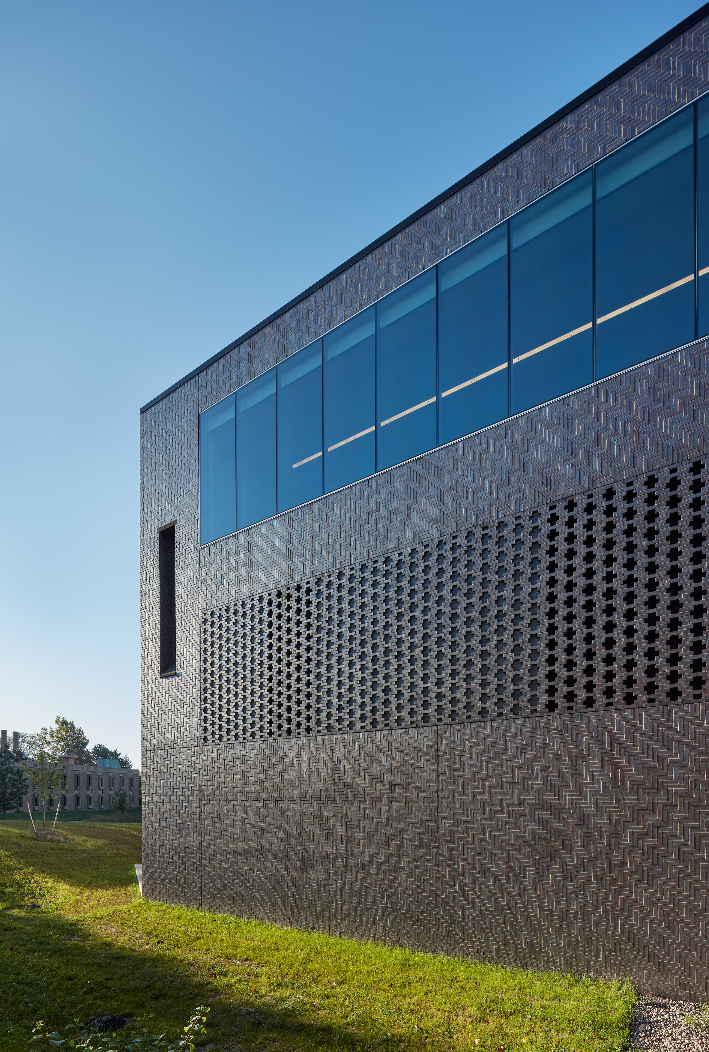 普雷斯顿斯科特科恩打造密歇根建筑学院锯齿屋顶新翼-8