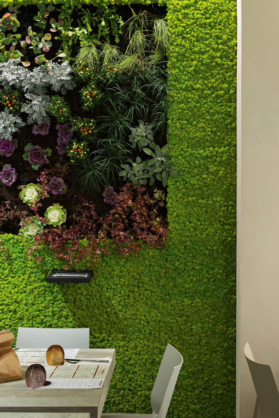 米兰“Love it”旗舰店,美食体验的室内设计盛宴-8