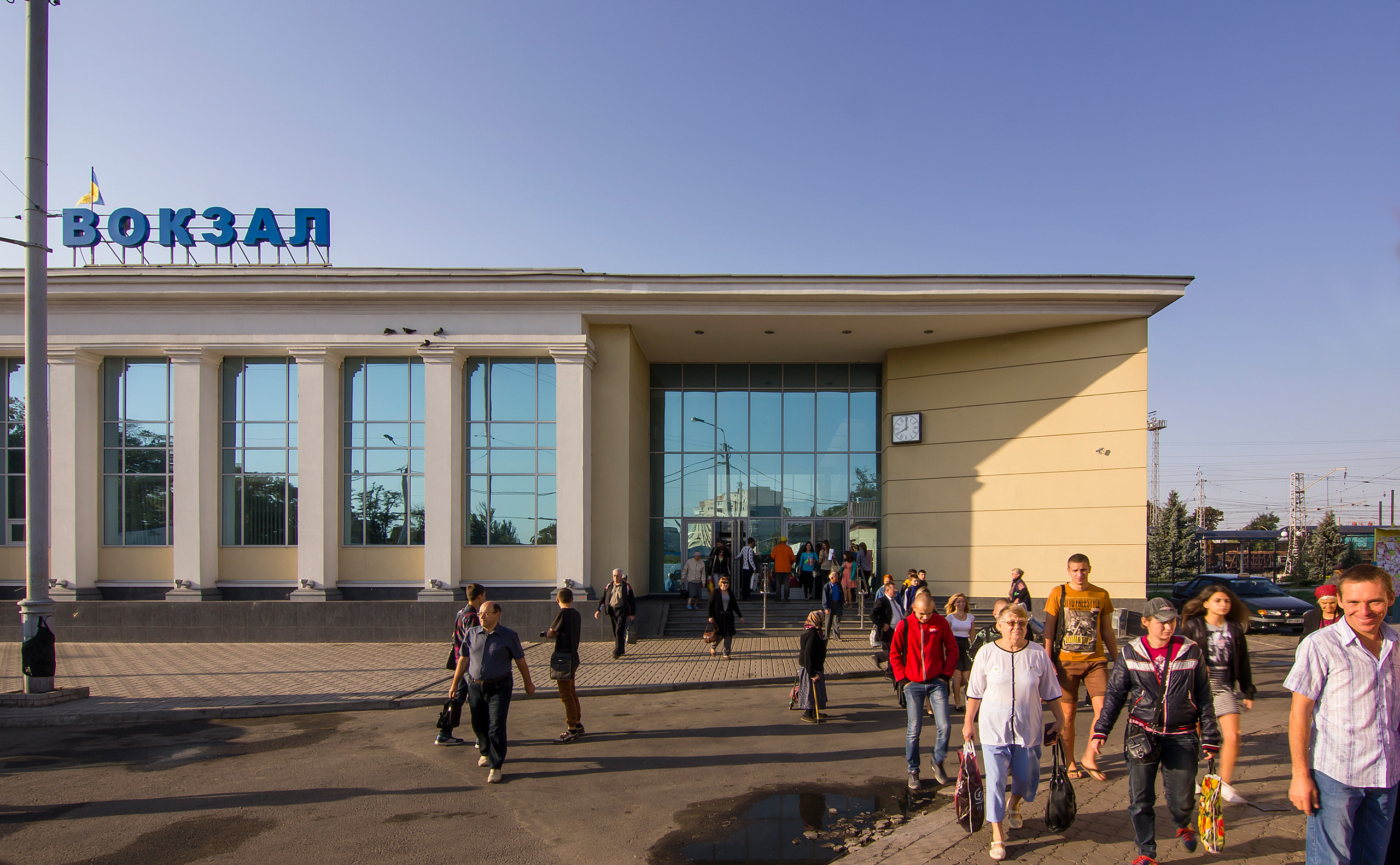 乌克兰斯洛伐茨克火车站室内设计案例分析-11