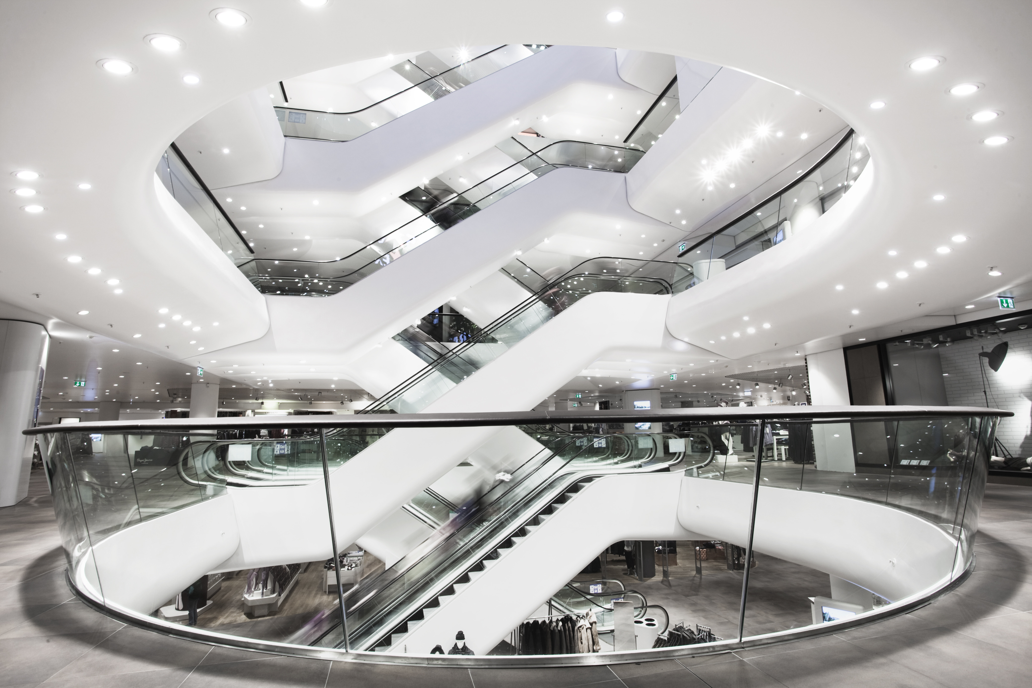 维也纳 Gerngross 购物商场翻新-4