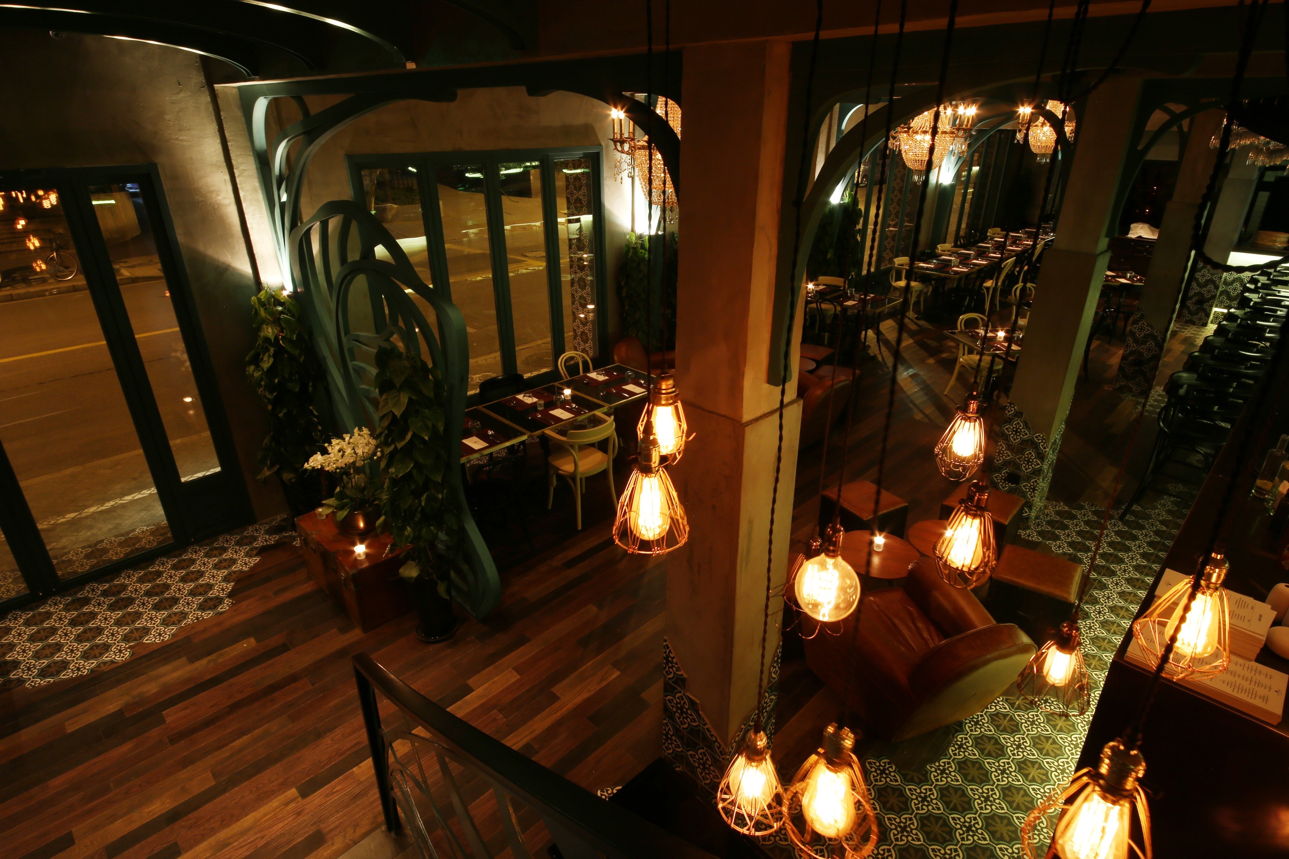 复古艺术装饰风格，打造别具一格的欧洲火车站餐厅-7