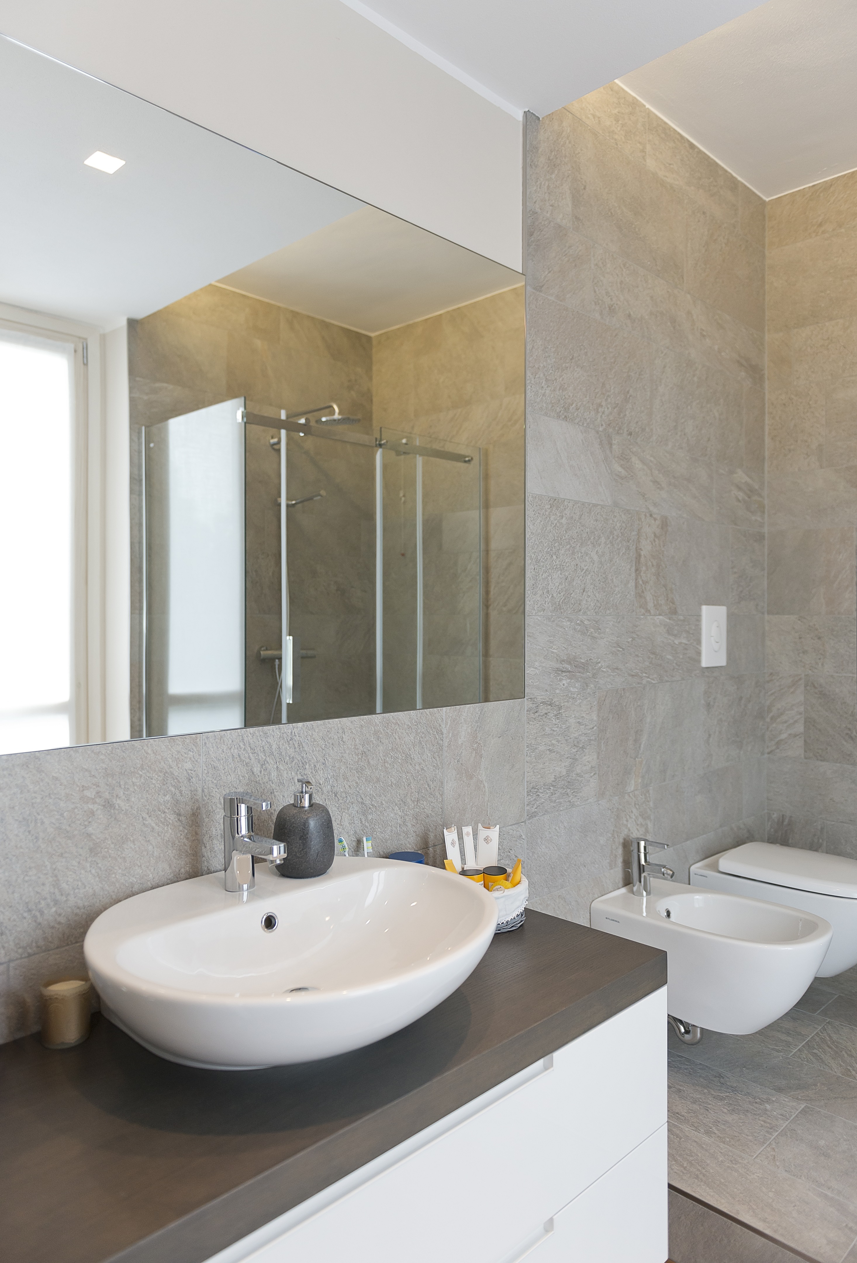 2015 年完成的家庭欢愉公寓室内设计-8