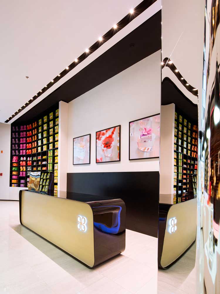 阿布扎比 Patchi 巧克力店 · 创新与奢华的融合-31