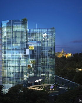 Icea Lion Riverside
