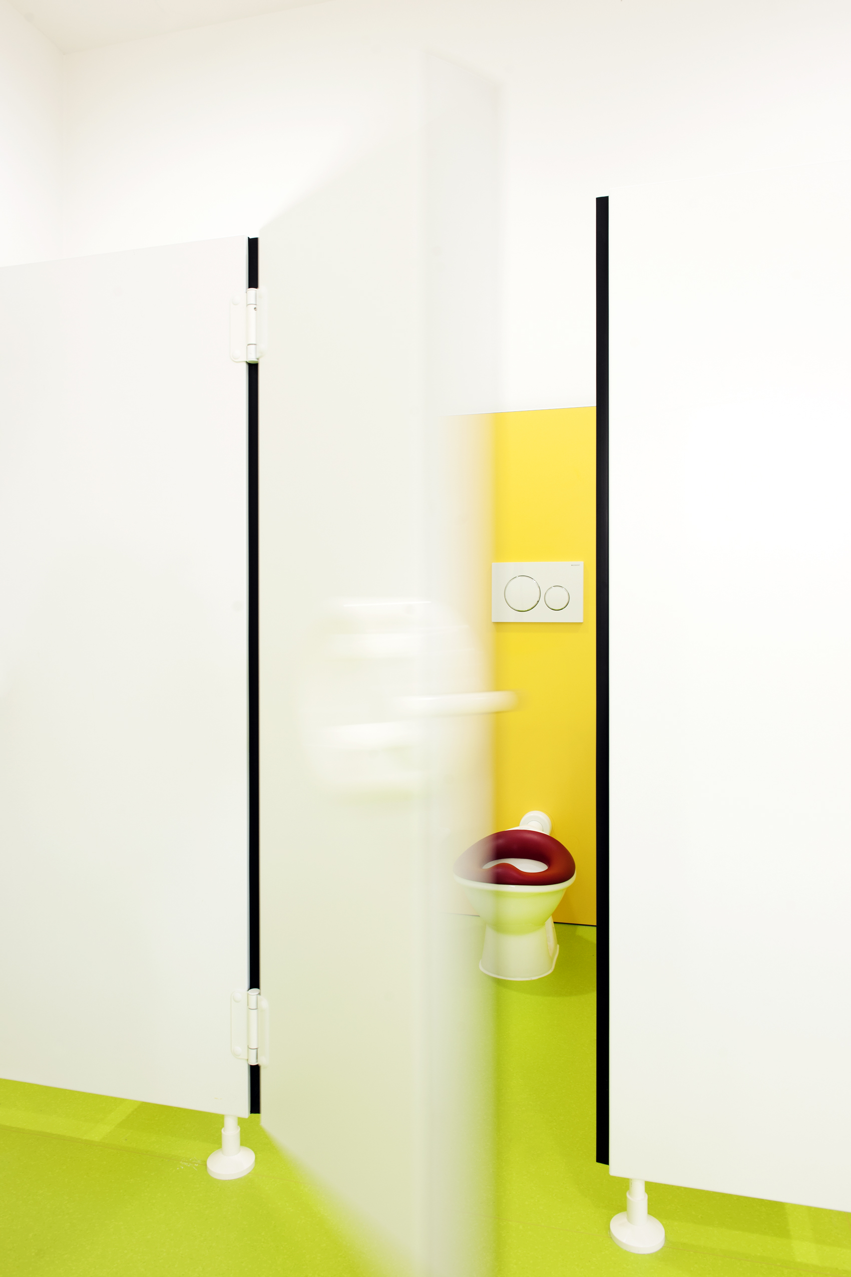 卢森堡“Ecole Schouweiler”小学及日托中心——功能齐全、节能环保的设计-32