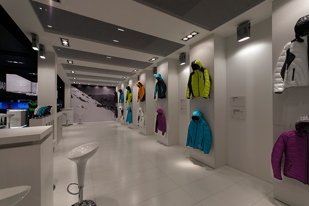 Dainese ISPO Winter 2014 展会室内设计-11