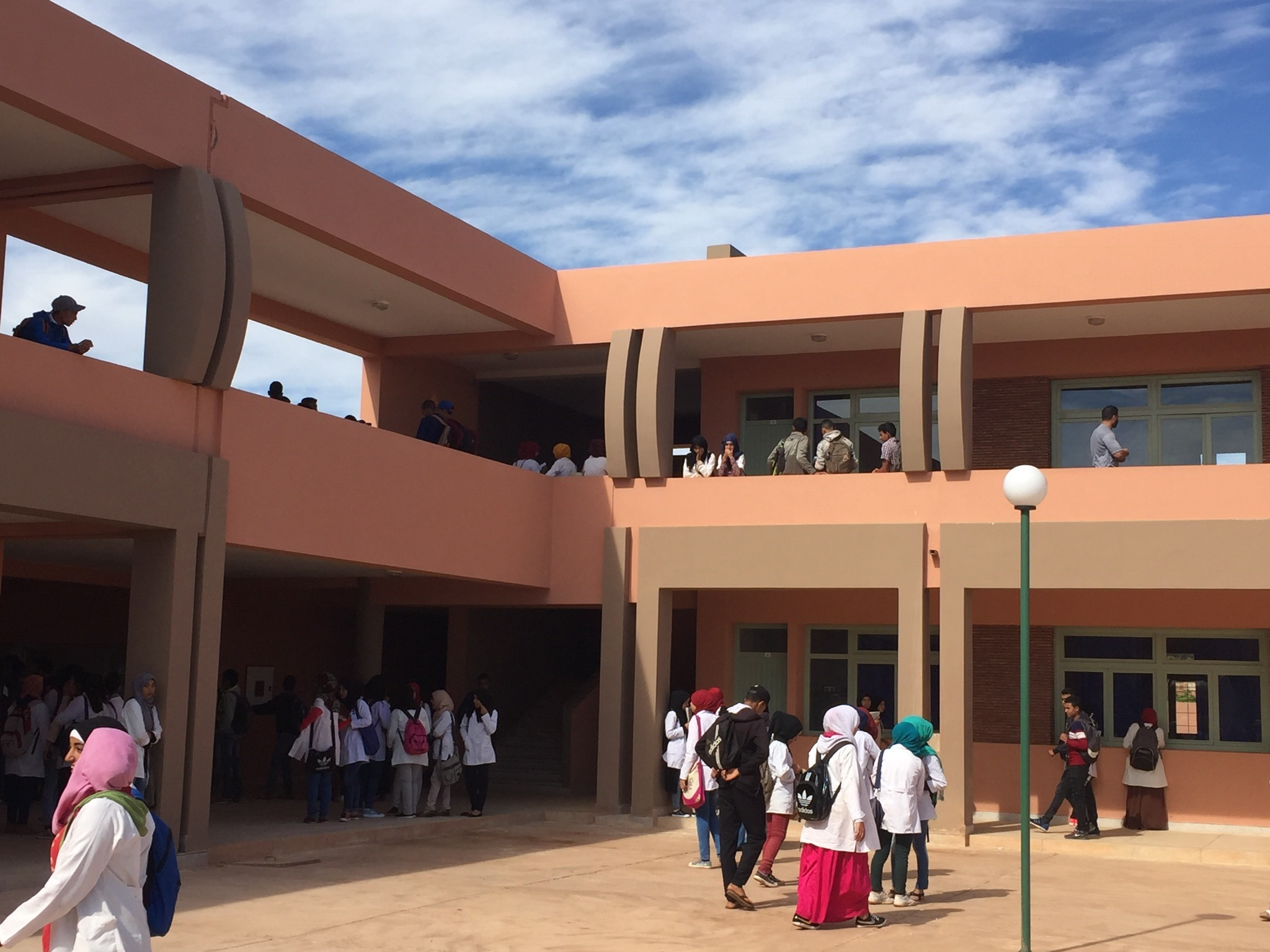 摩洛哥乡村中学——智慧橄榄林中的学术殿堂-2