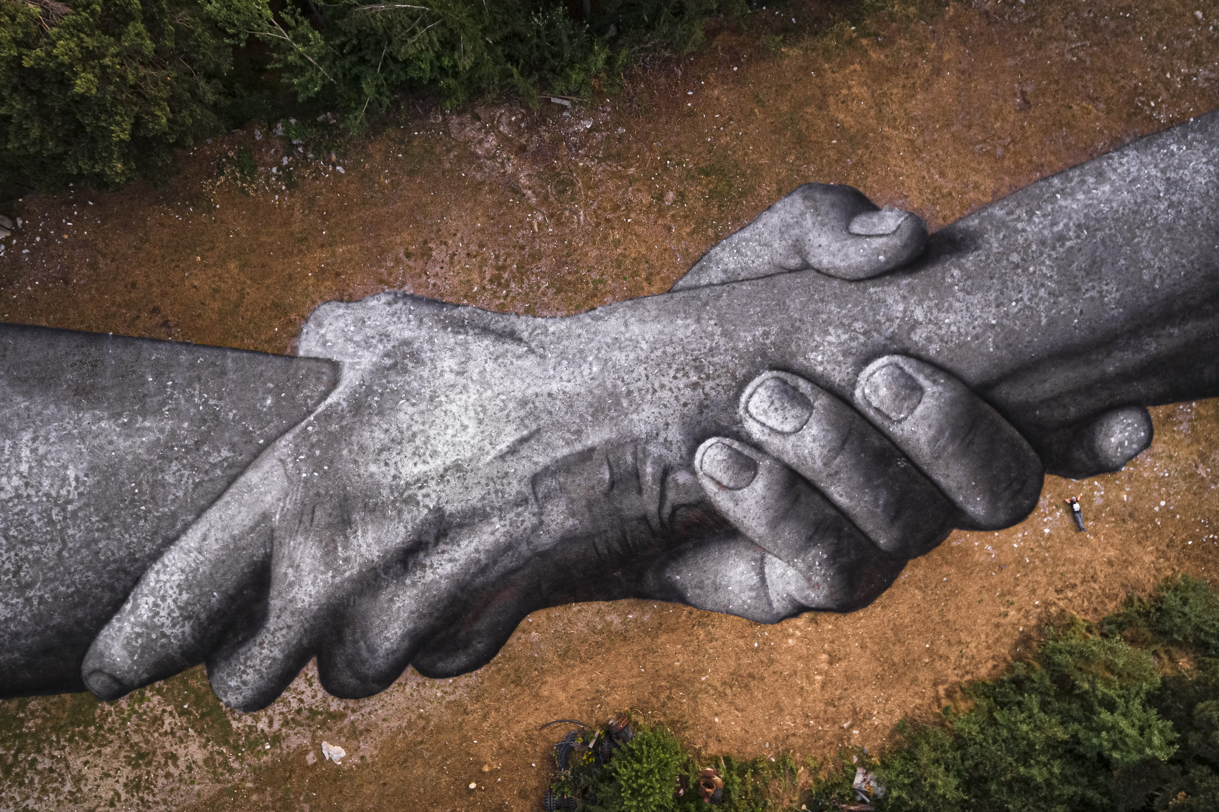 全球最长象征性人链项目 · 生物降解的艺术巨作-7