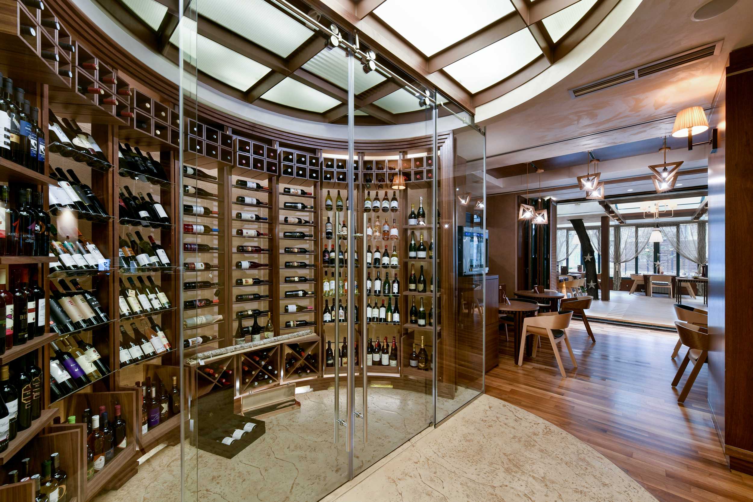 森林中的餐厅-0