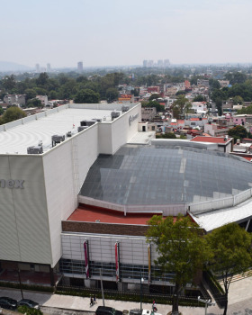 Patio Claveria 购物中心