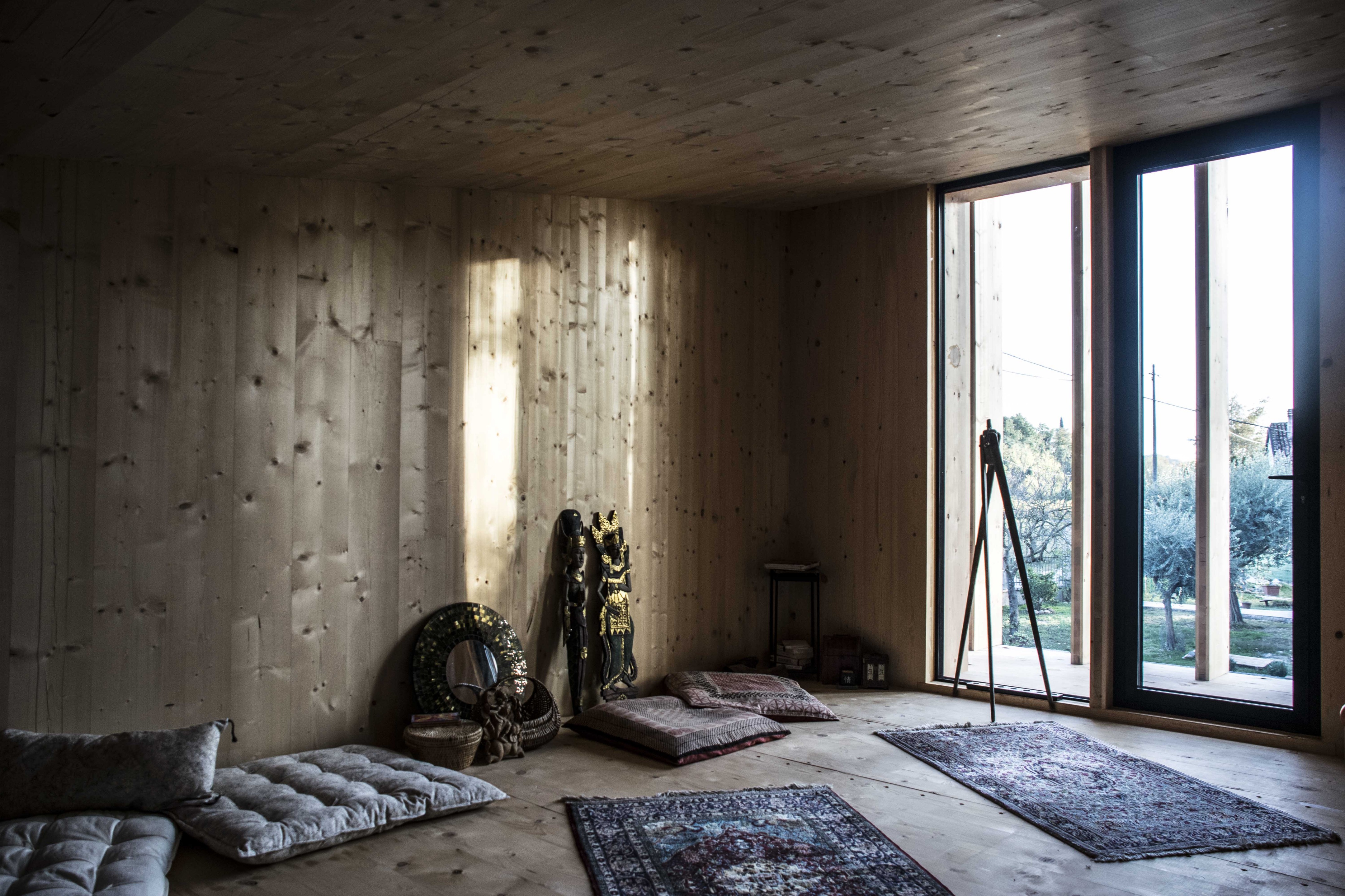 湖畔 V 型木质住宅-15