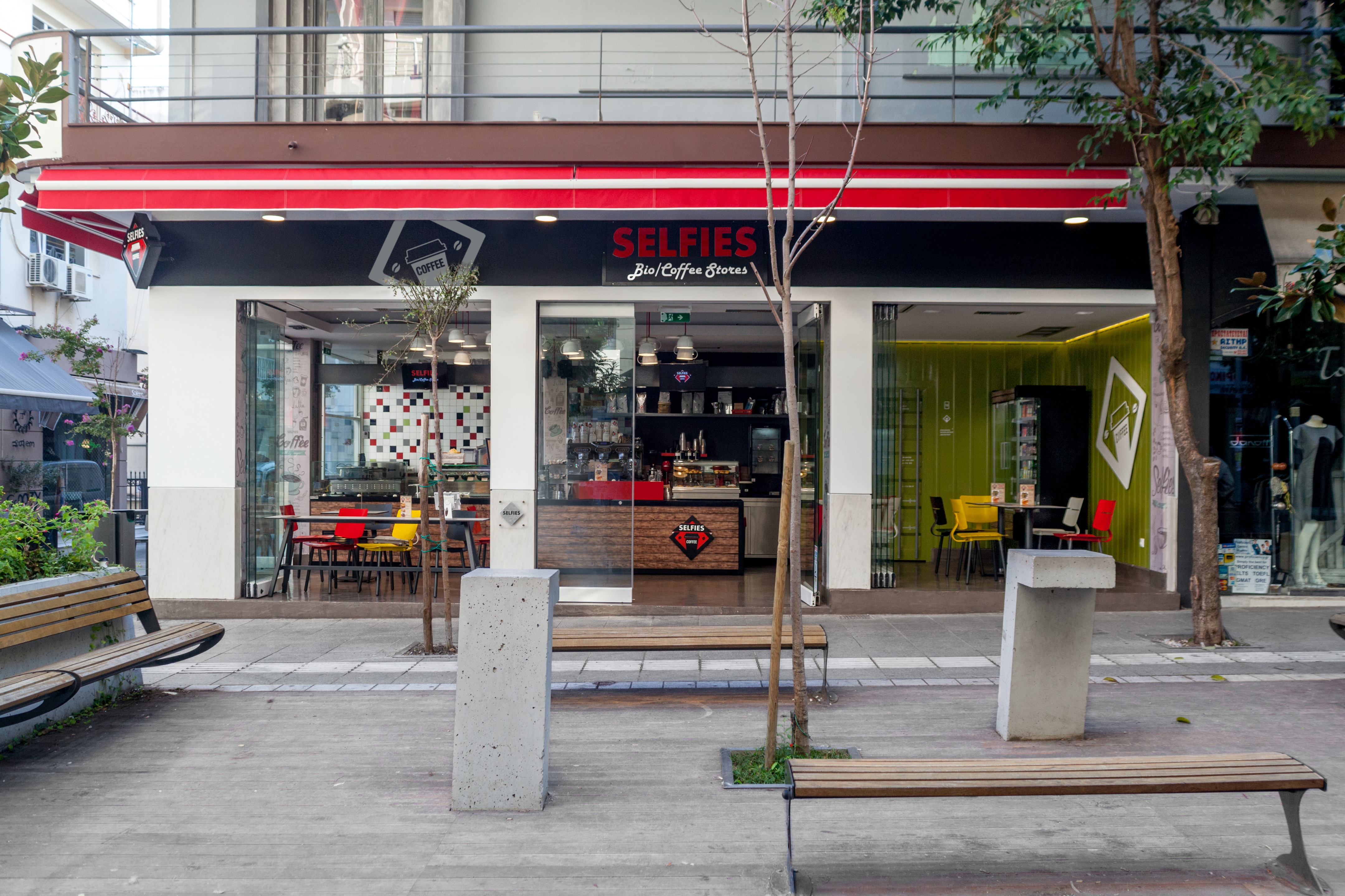 2015 年完成的 SELFIES 咖啡厅室内设计-7