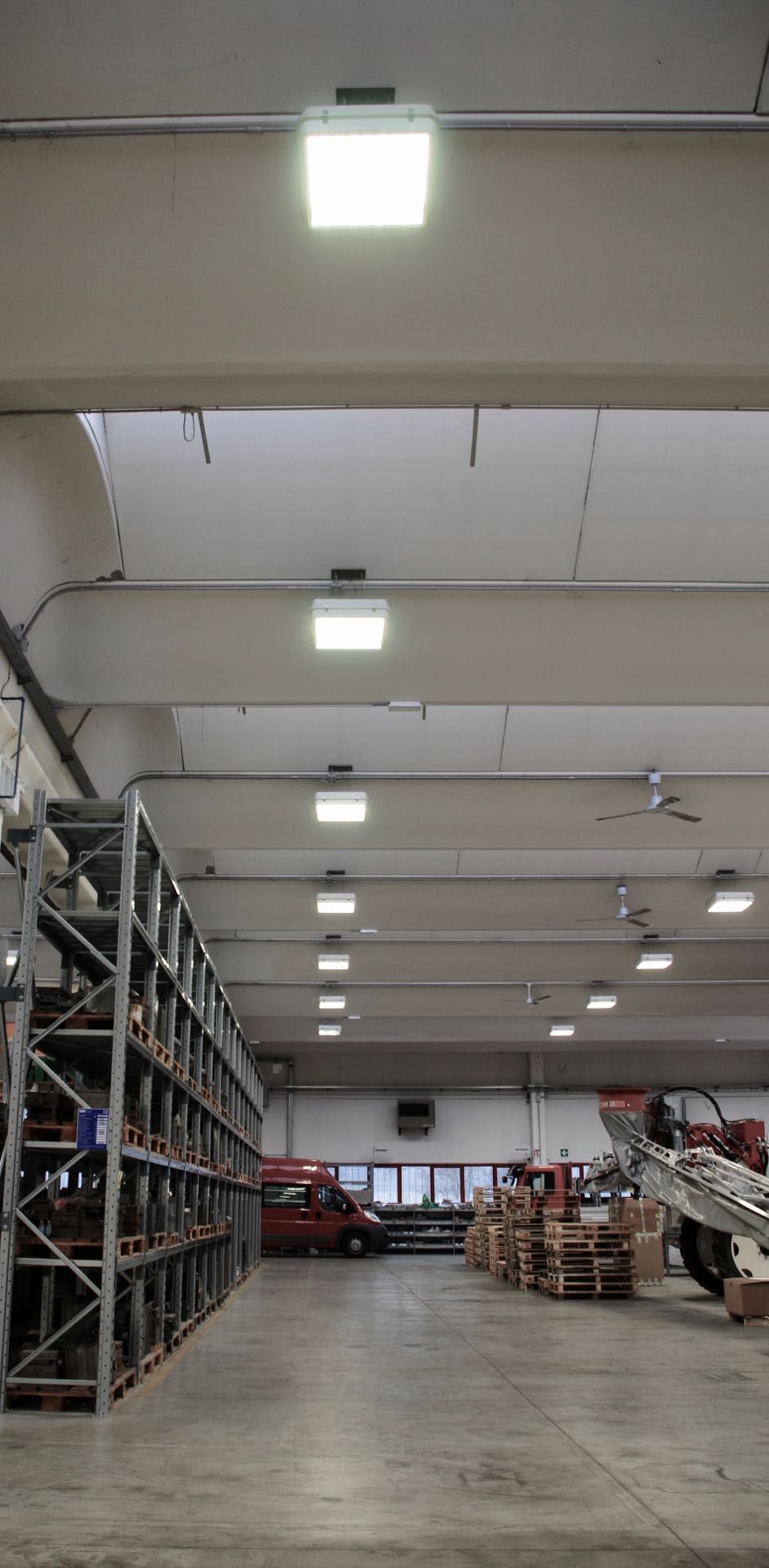 意大利 Polmac 公司总部工厂室内设计案例-26