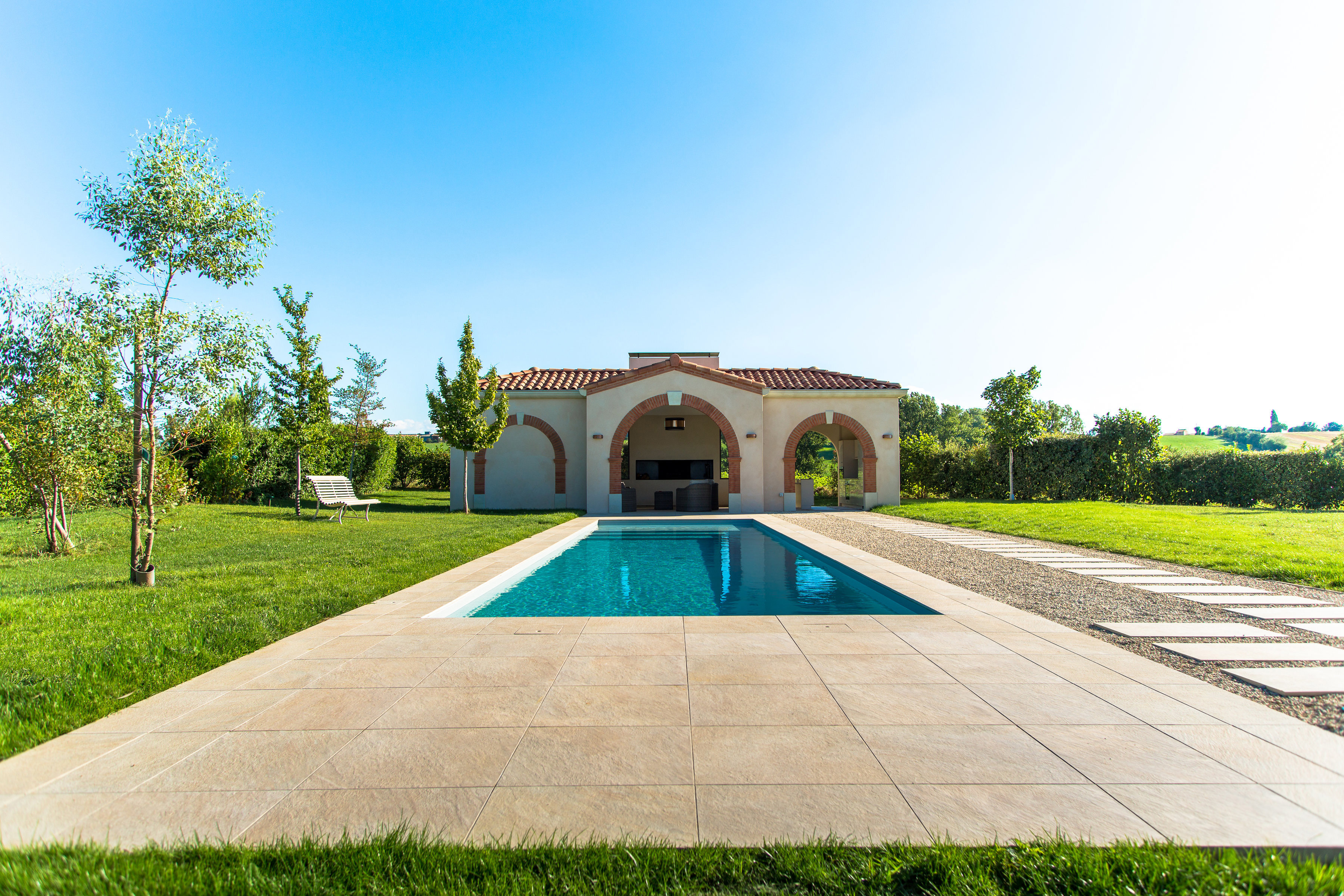 葡萄园中的夏日泳池别墅-1