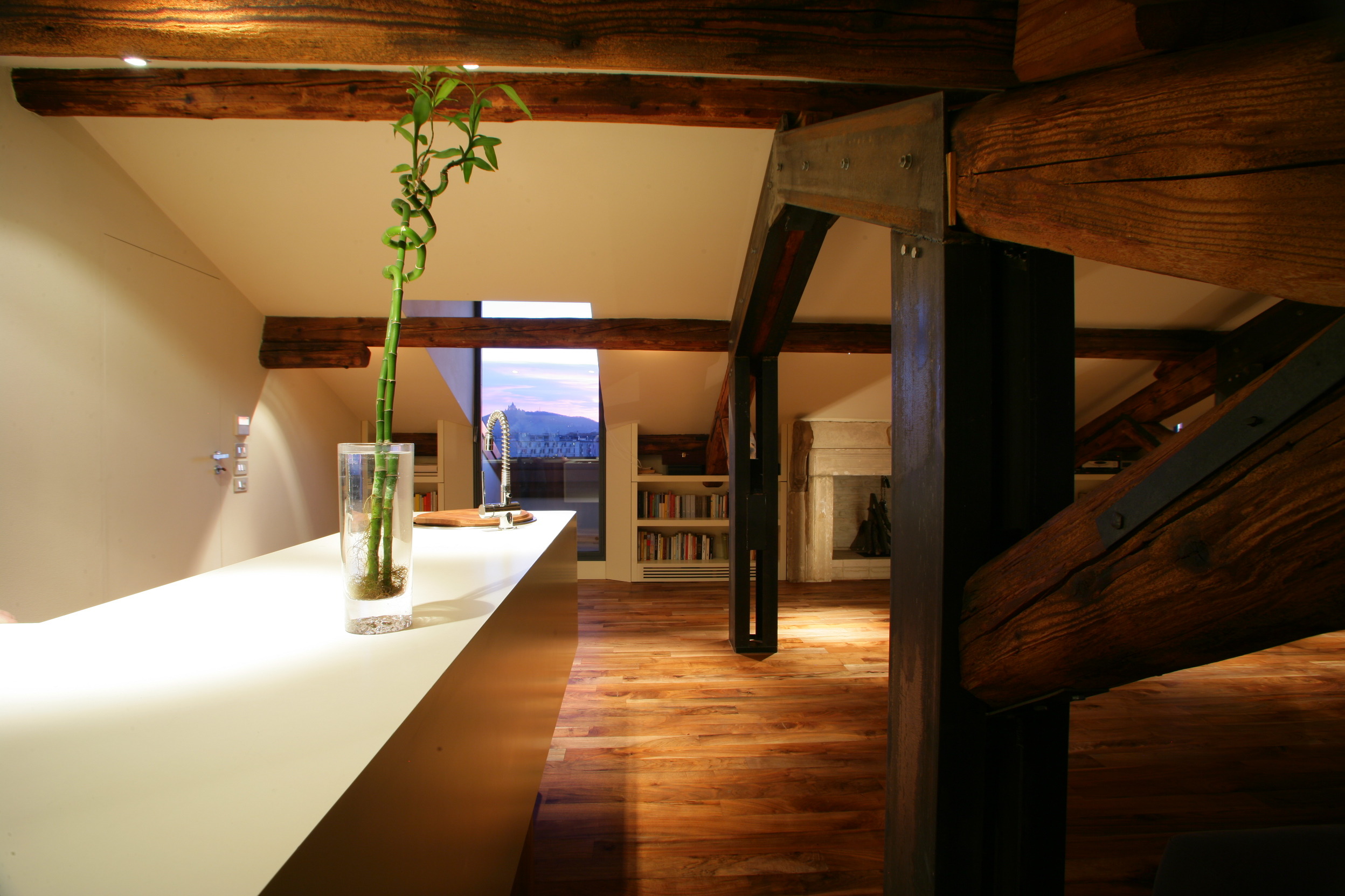 翻新旧阁楼,打造城市中心温馨休憩地-4