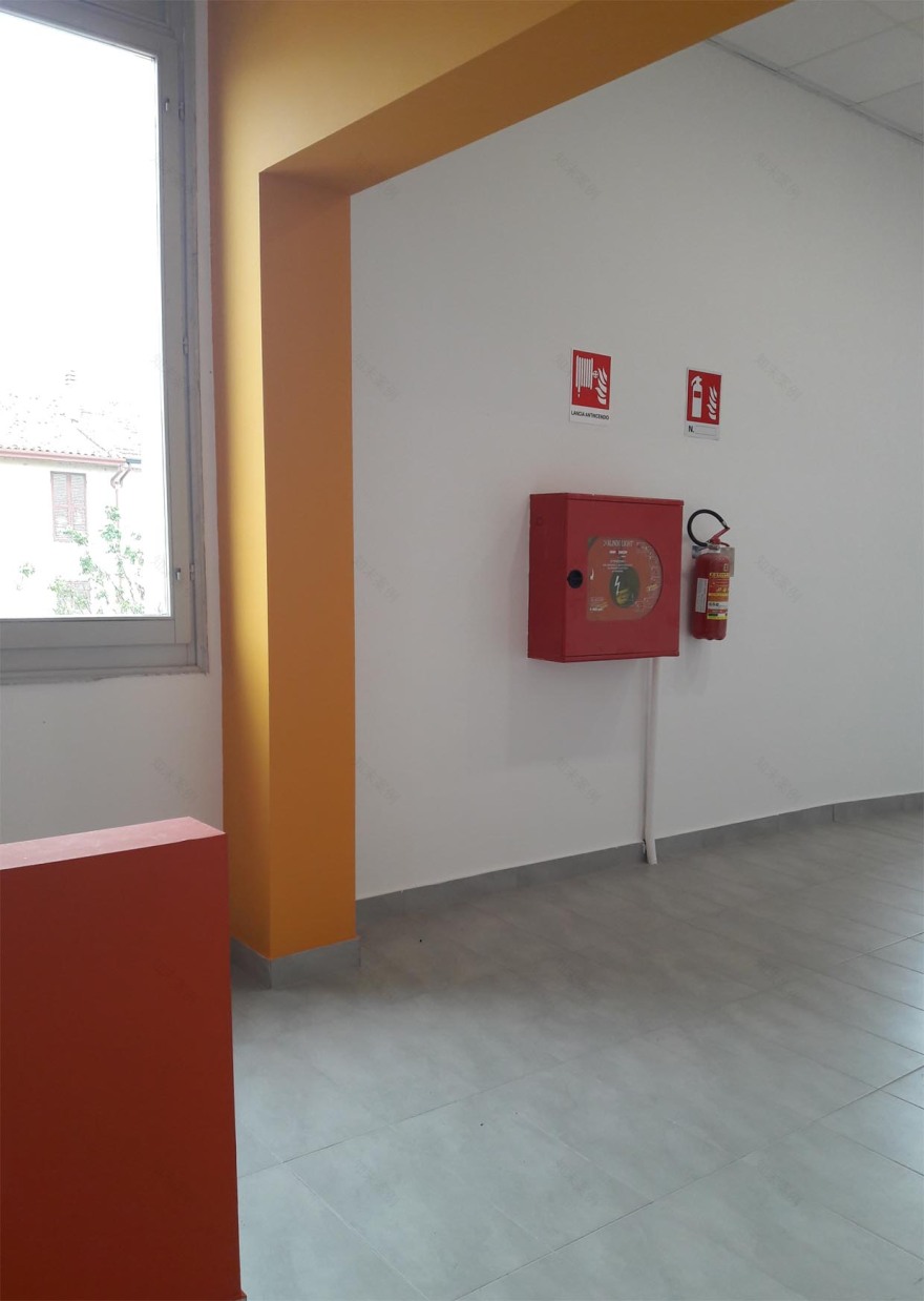 意大利 Foresti 小学扩建工程-8