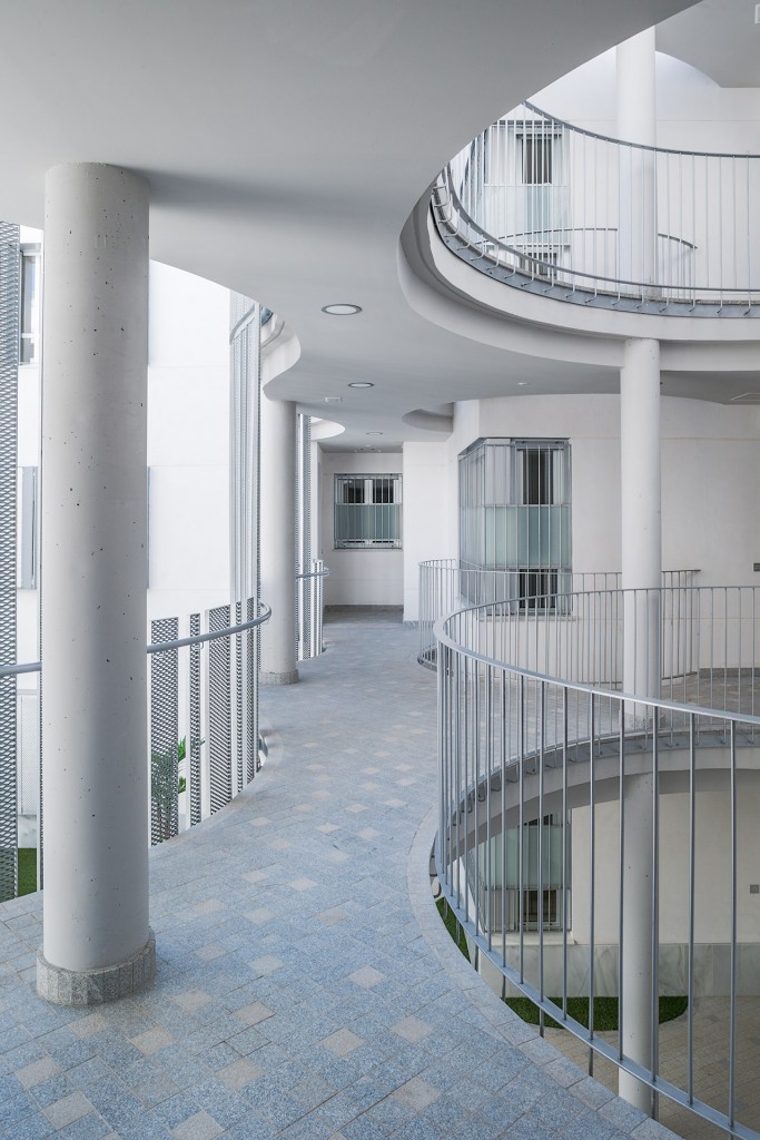 融合历史与当代的塞维利亚多户住宅-22