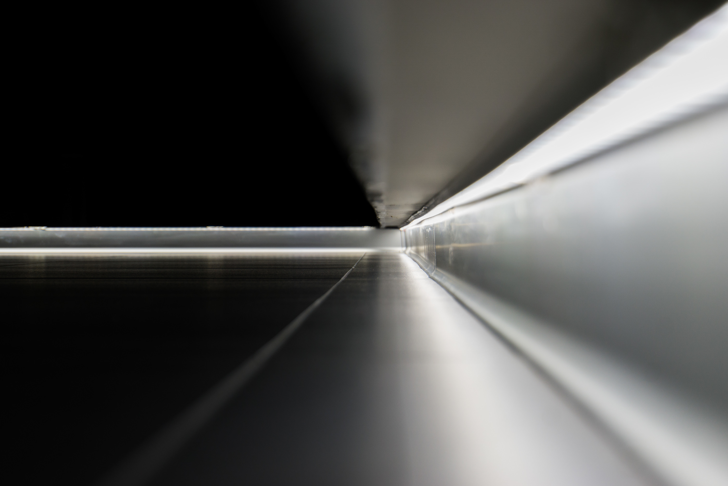 INCHCAPE - Jaguar/Landrover Showroom interior-13