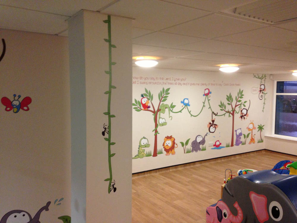 创意定制墙贴打造活力儿童空间-5