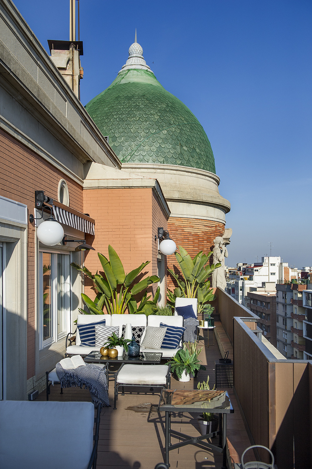 跃居之上 | 顶层公寓的室内设计魅力-55