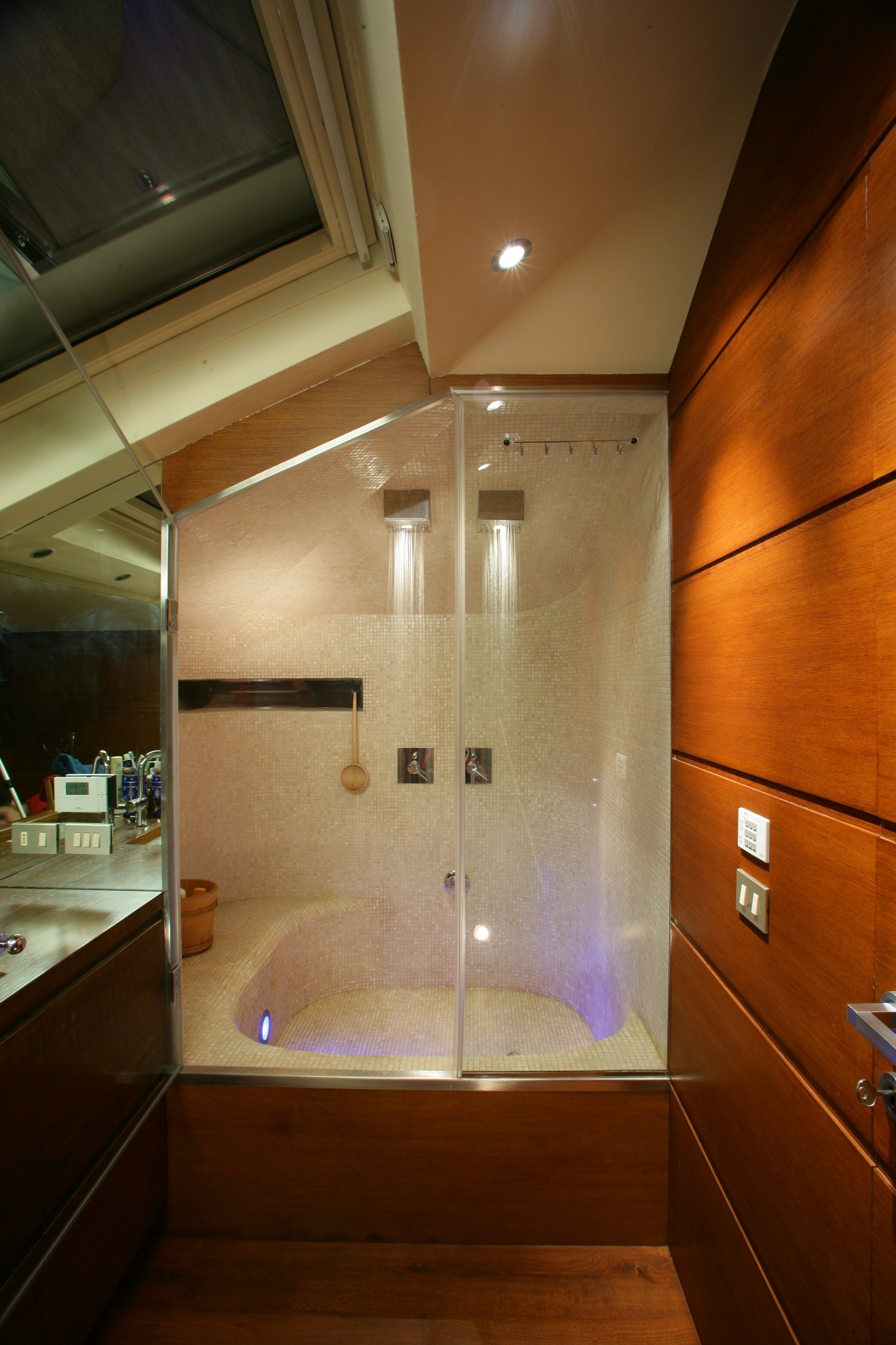 翻新旧阁楼,打造城市中心温馨休憩地-23