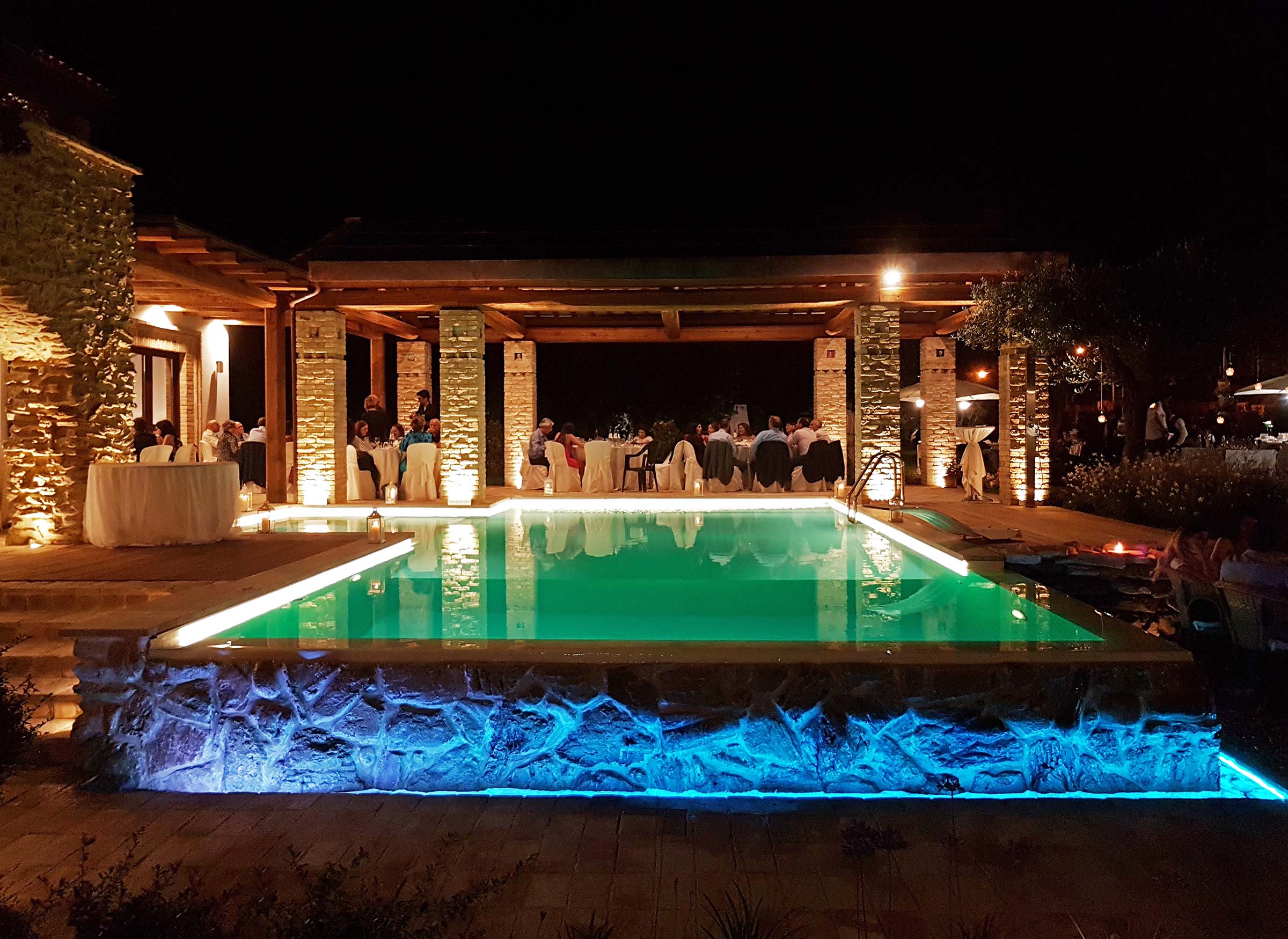 游泳池和圣约翰小教堂-7