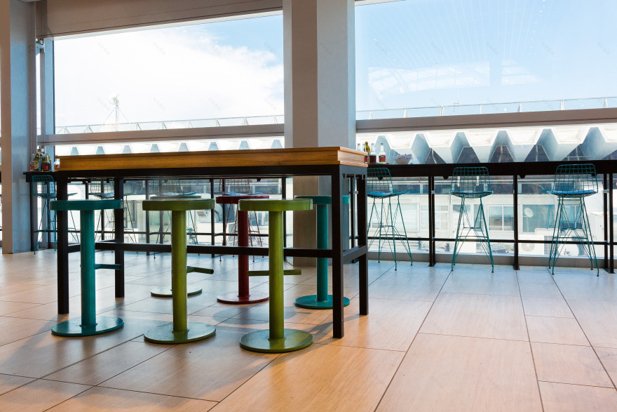 罗马菲乌米奇诺国际机场的非凡餐饮空间-4