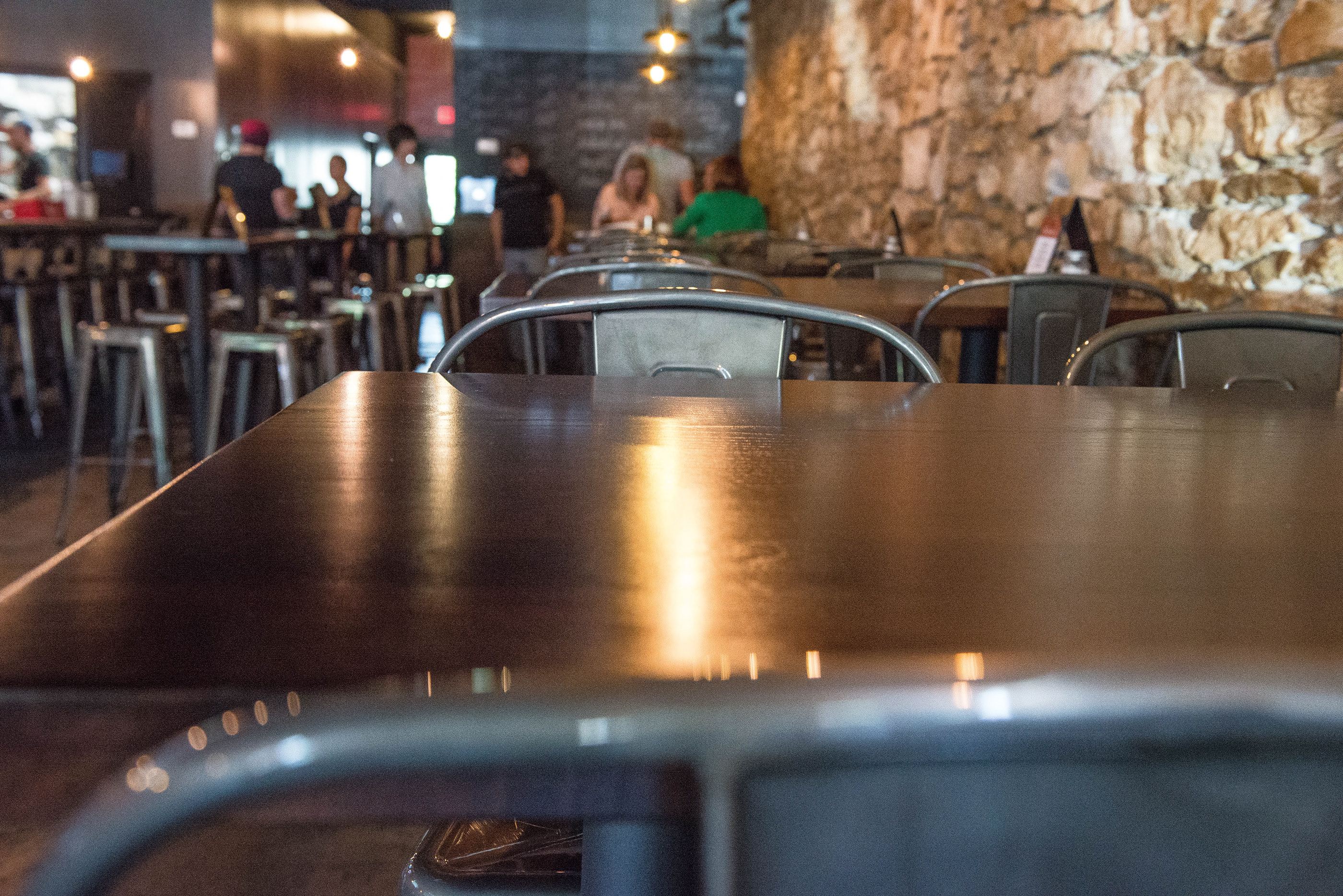 大学城经典酒吧翻新记-5