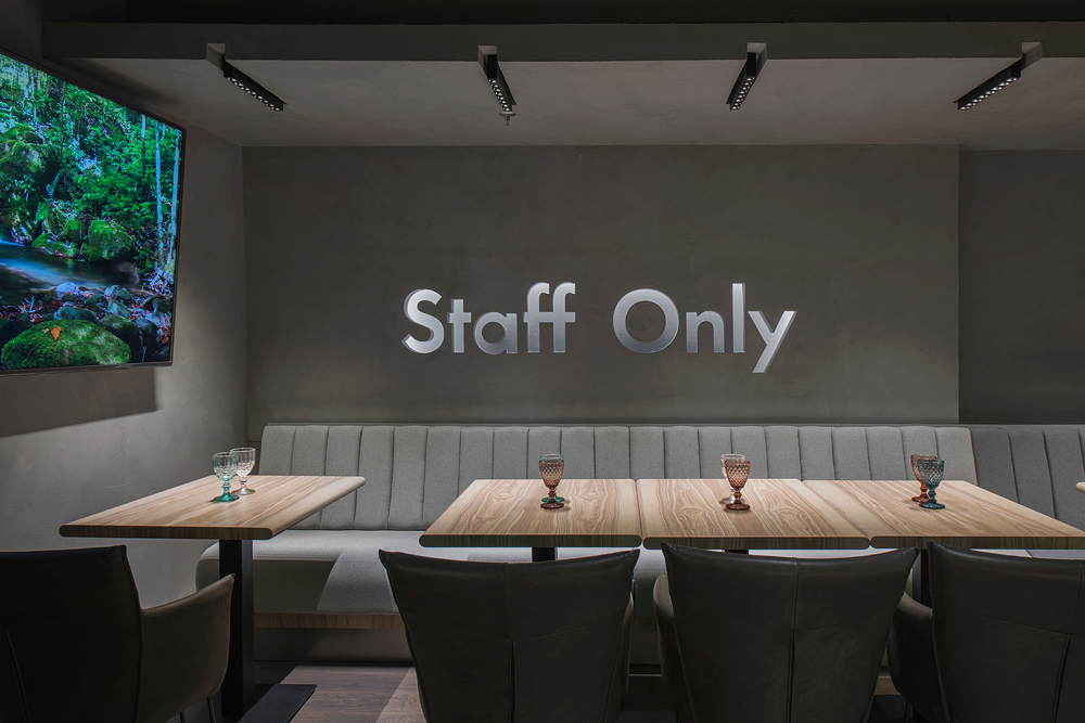 2019 年完成的酒吧室内设计案例解析-15