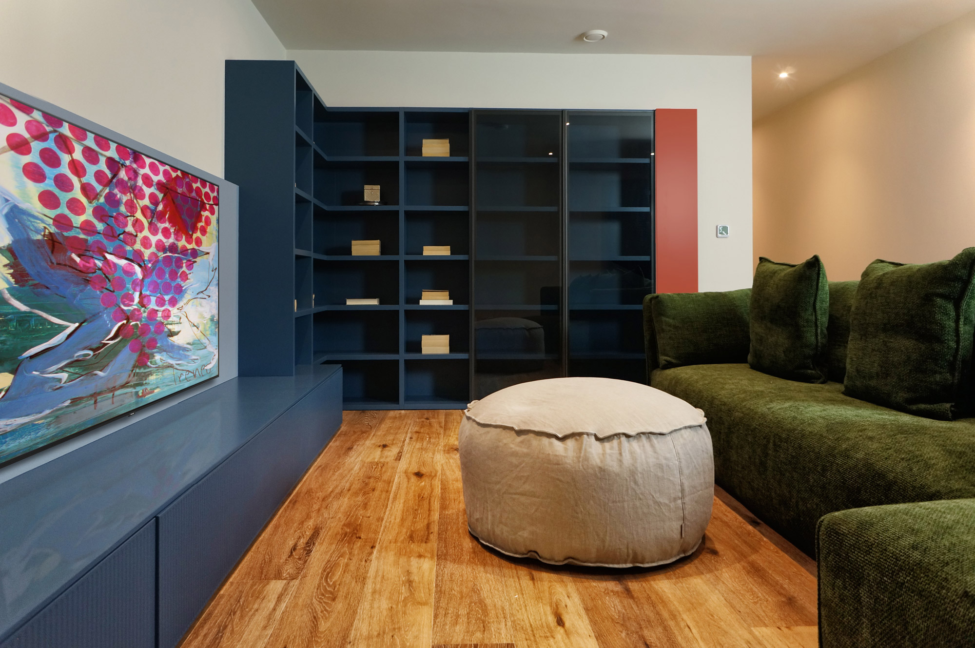 伦敦中心地段现代家居设计典范-7