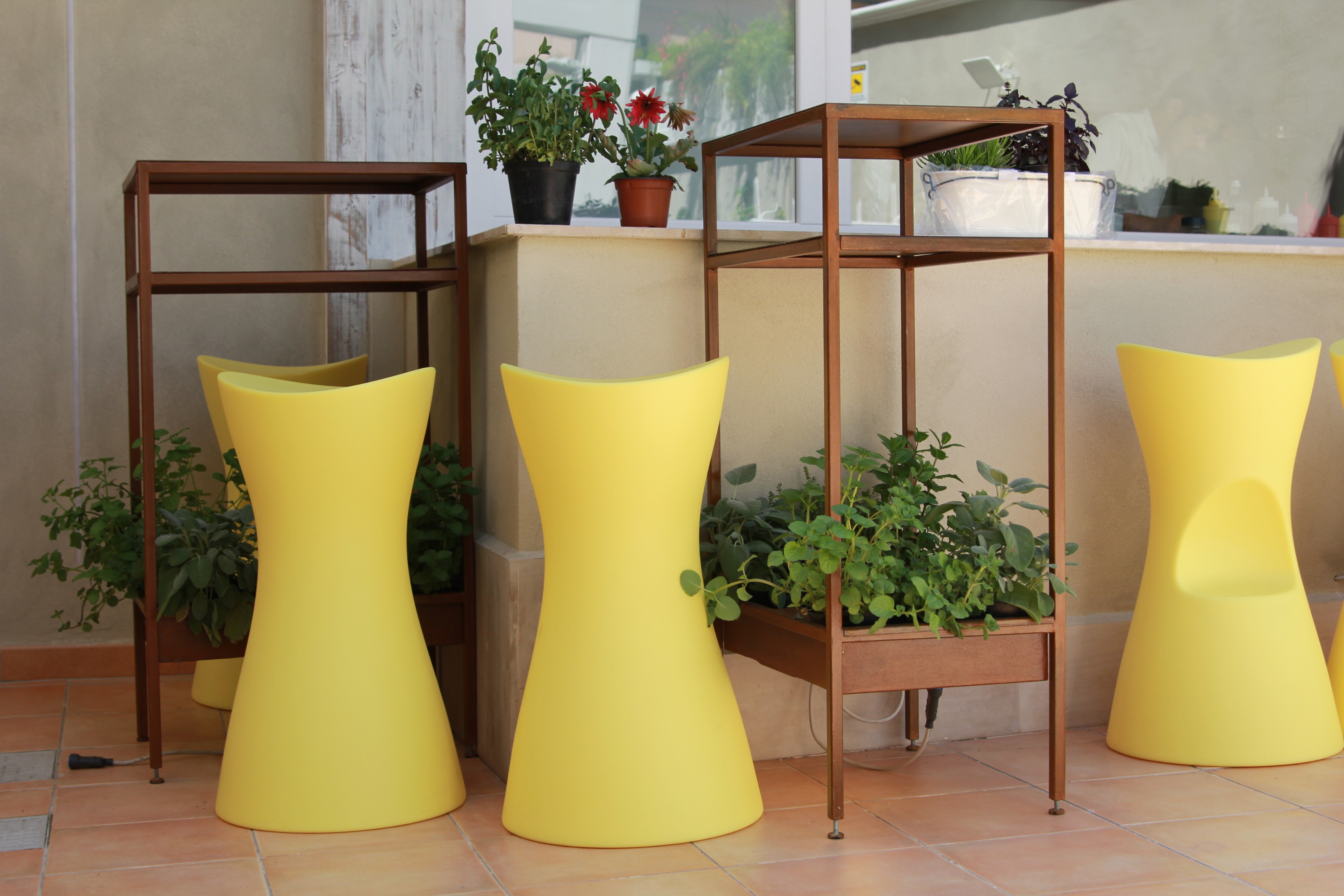 绿意盎然的城市花园——"Verde Matematico"餐厅设计-14