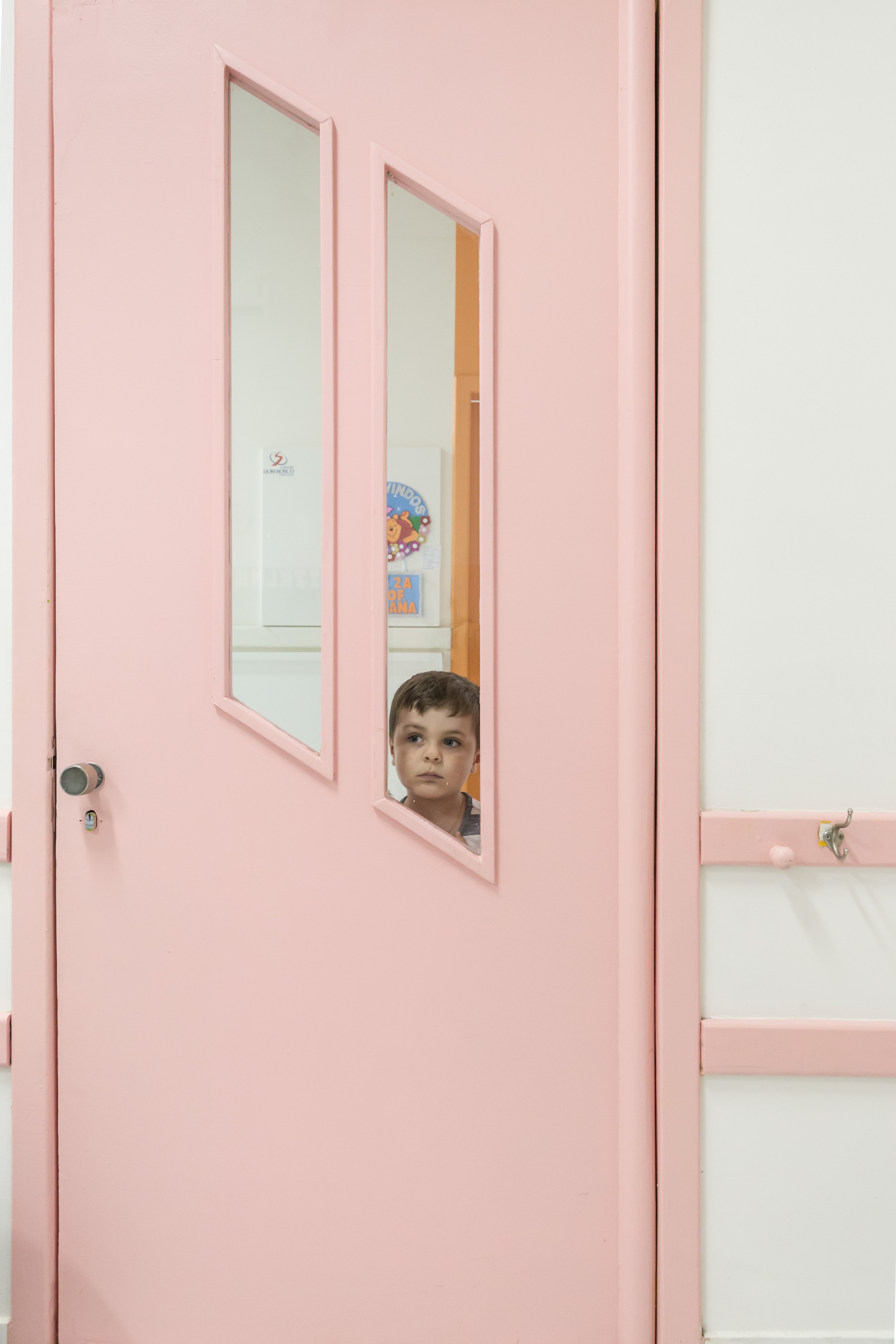 巴西幼儿园色彩斑斓的空间设计-36