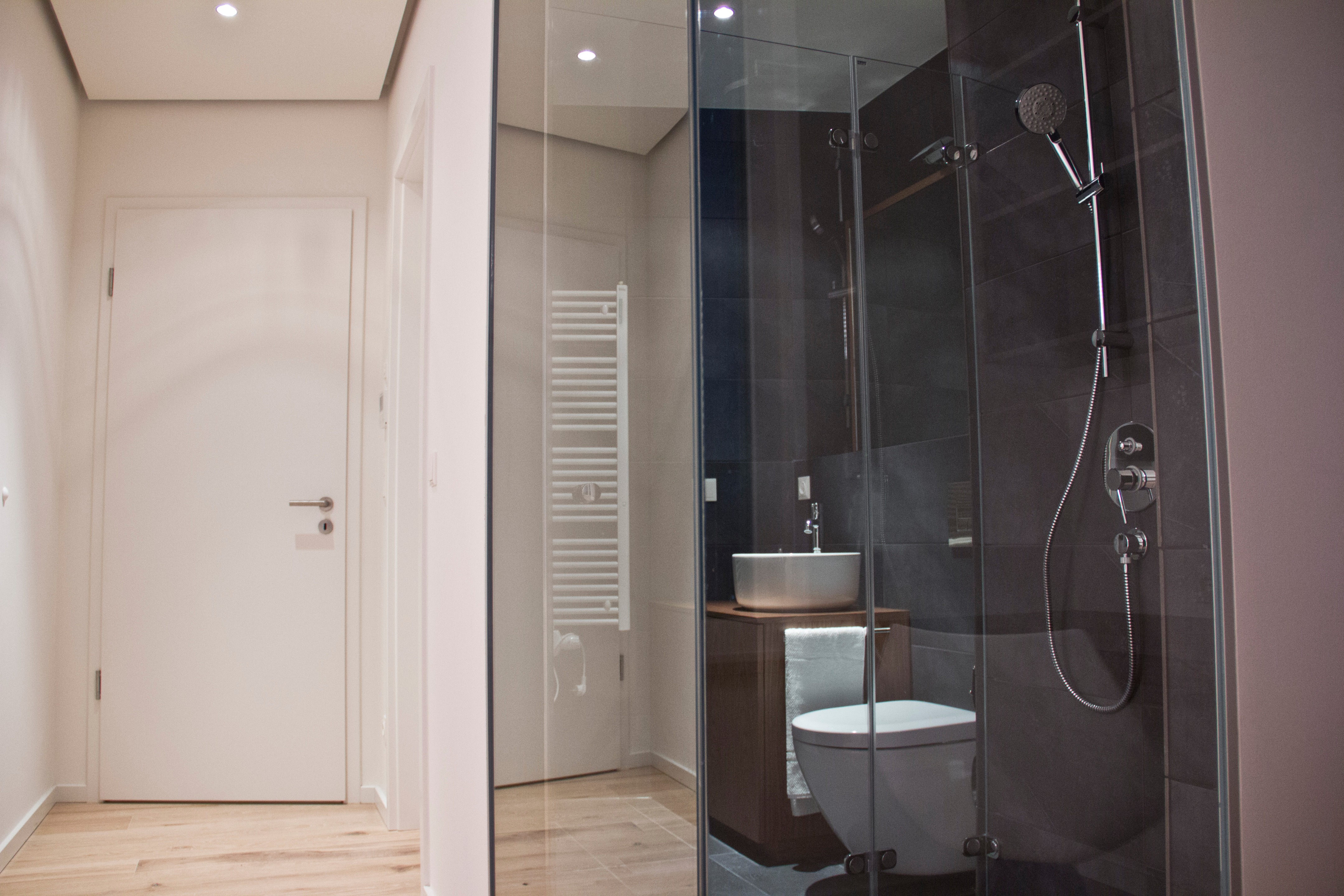 柏林中心顶层公寓的现代意式设计-22