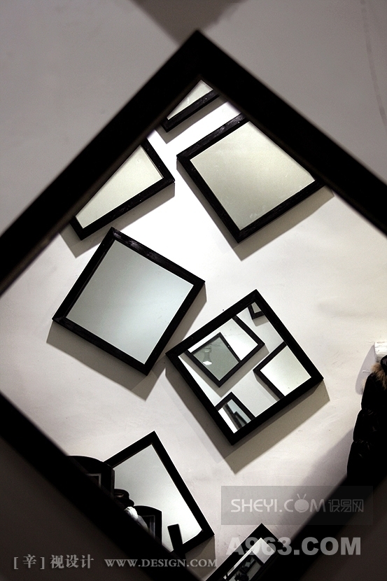 深圳某服饰专卖空间设计-5