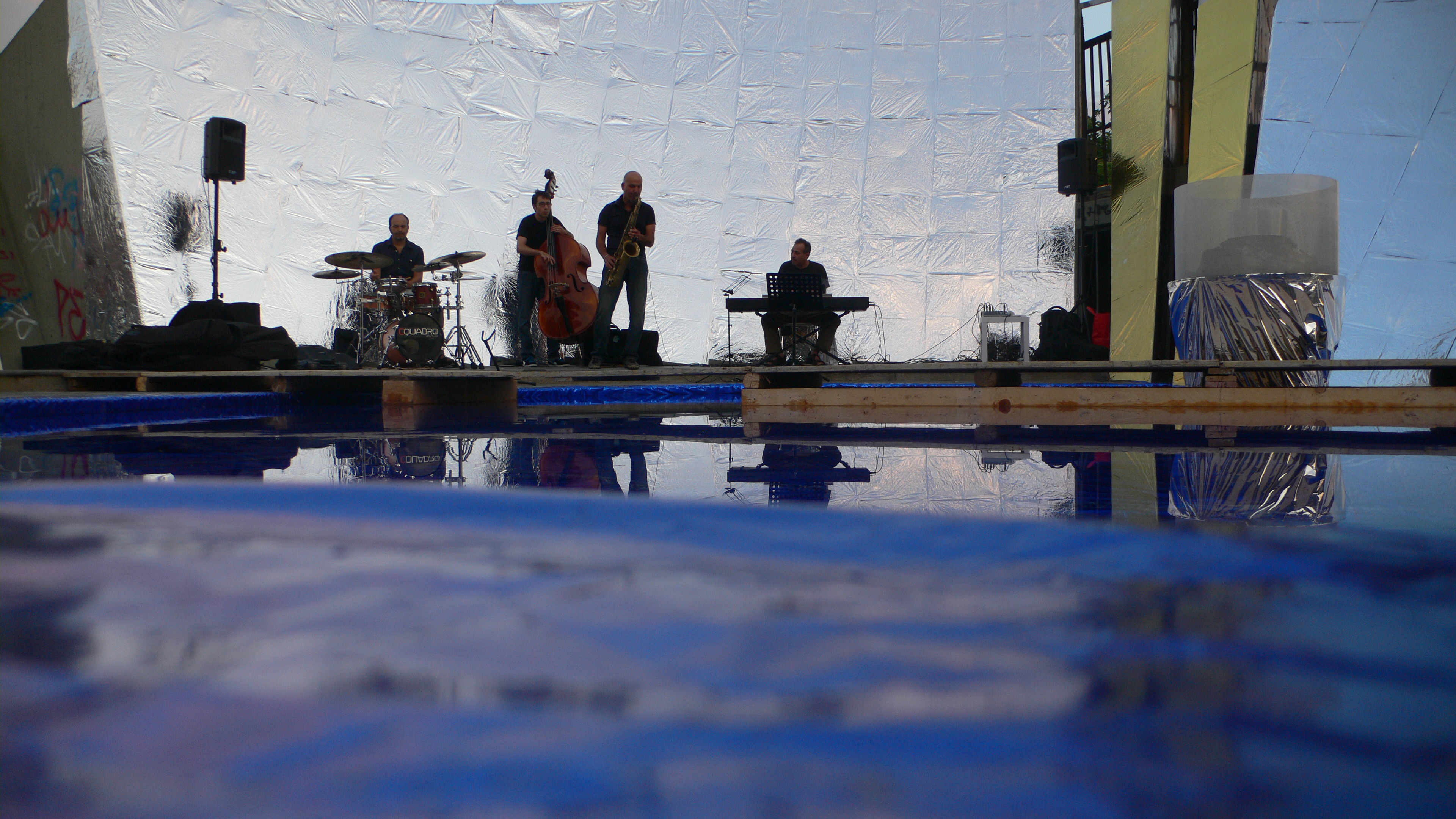 2013 年完成的“另一个视角”建筑展-28