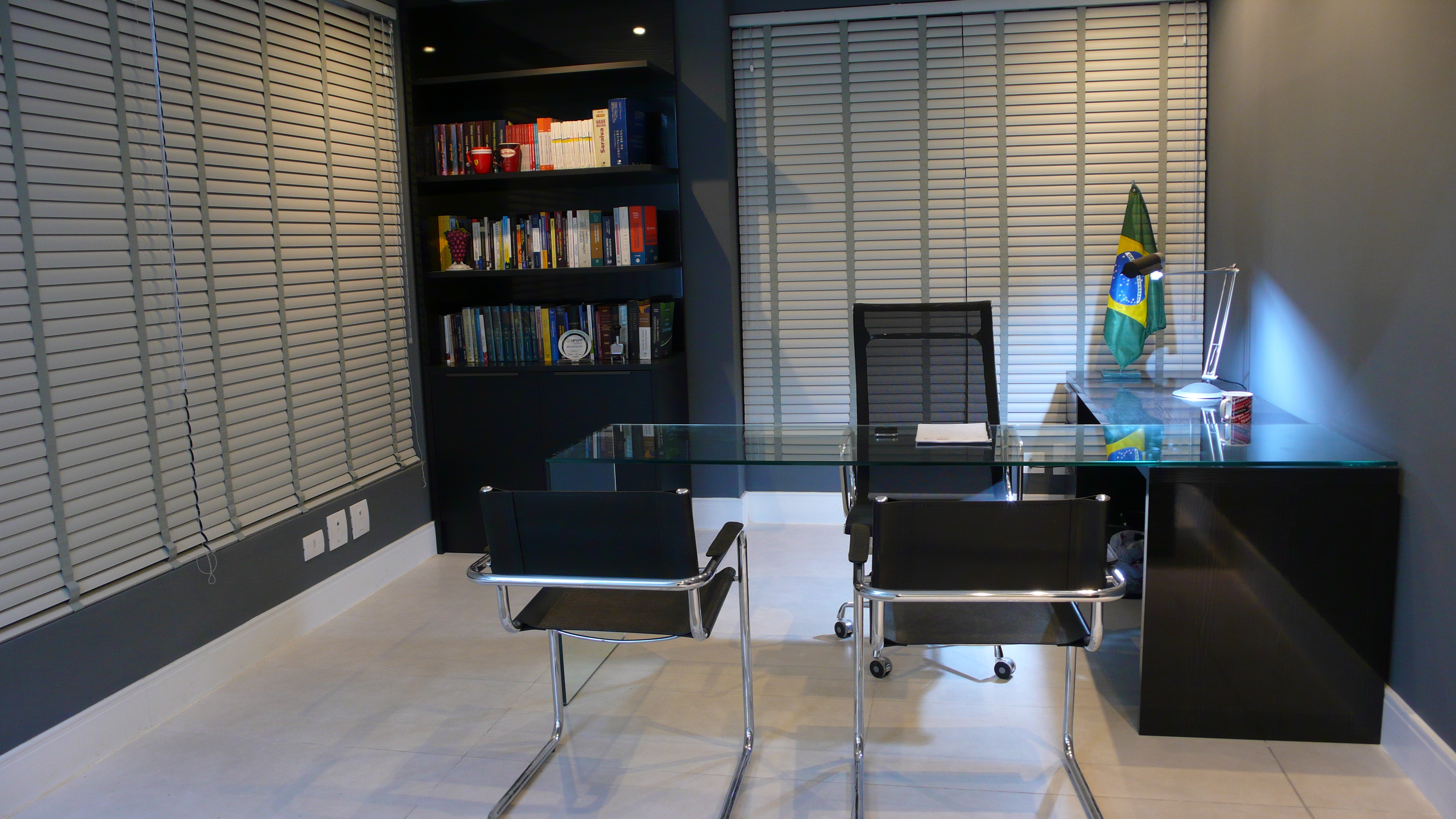 巴西 Maringá律师事务所办公室 - 休闲与专业的完美融合-4