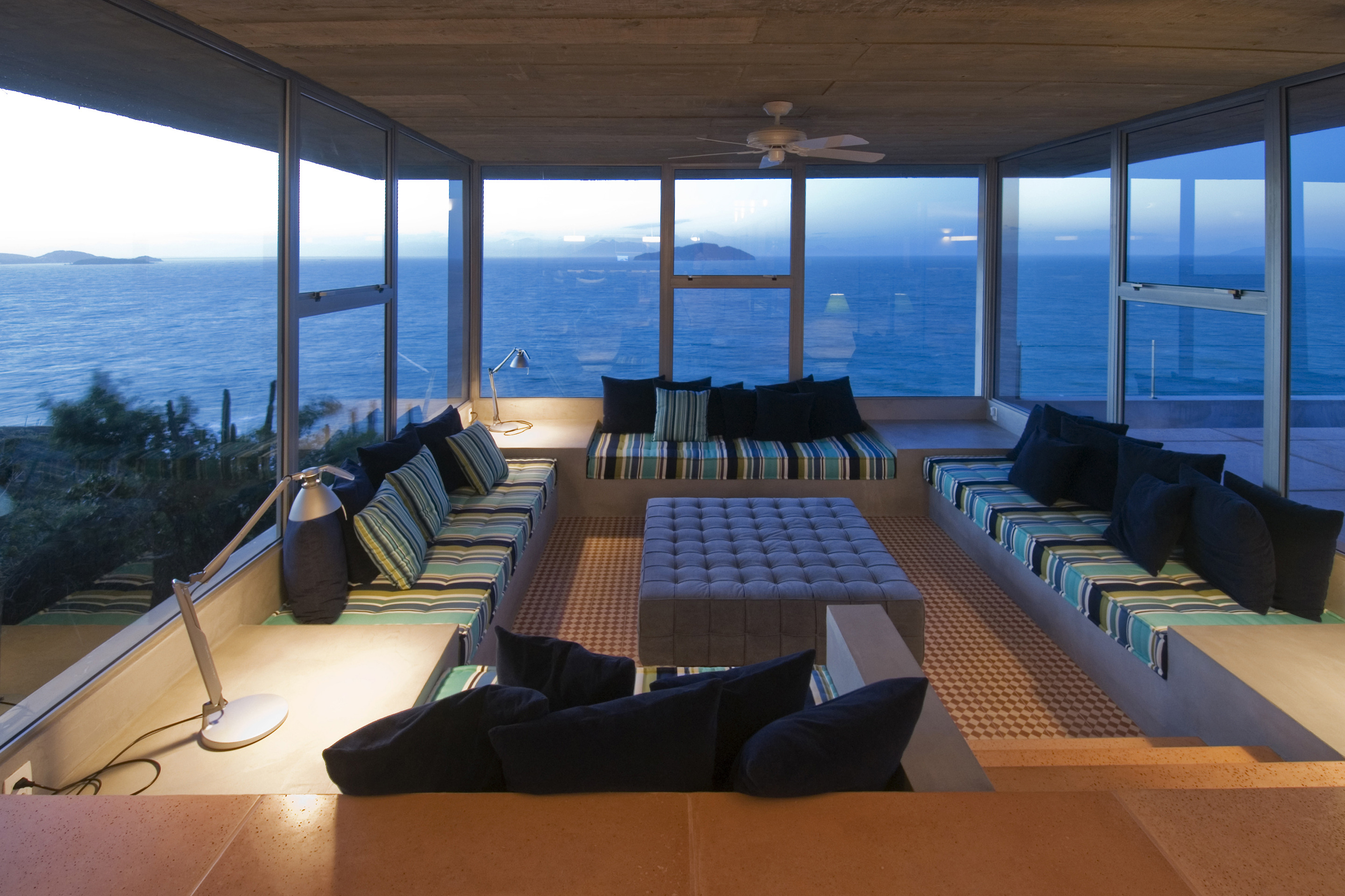 巴西里约热内卢北部海岸线海景别墅-11