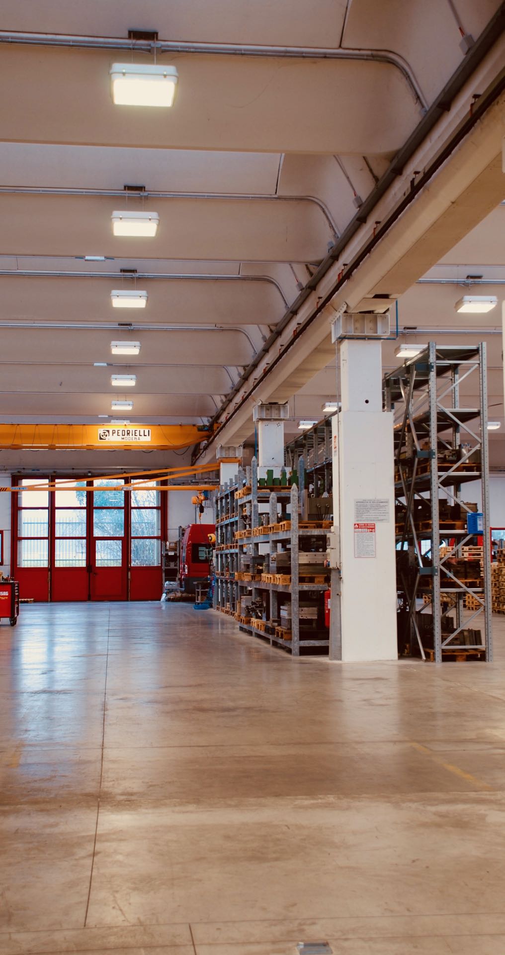 意大利 Polmac 公司总部工厂室内设计案例-24