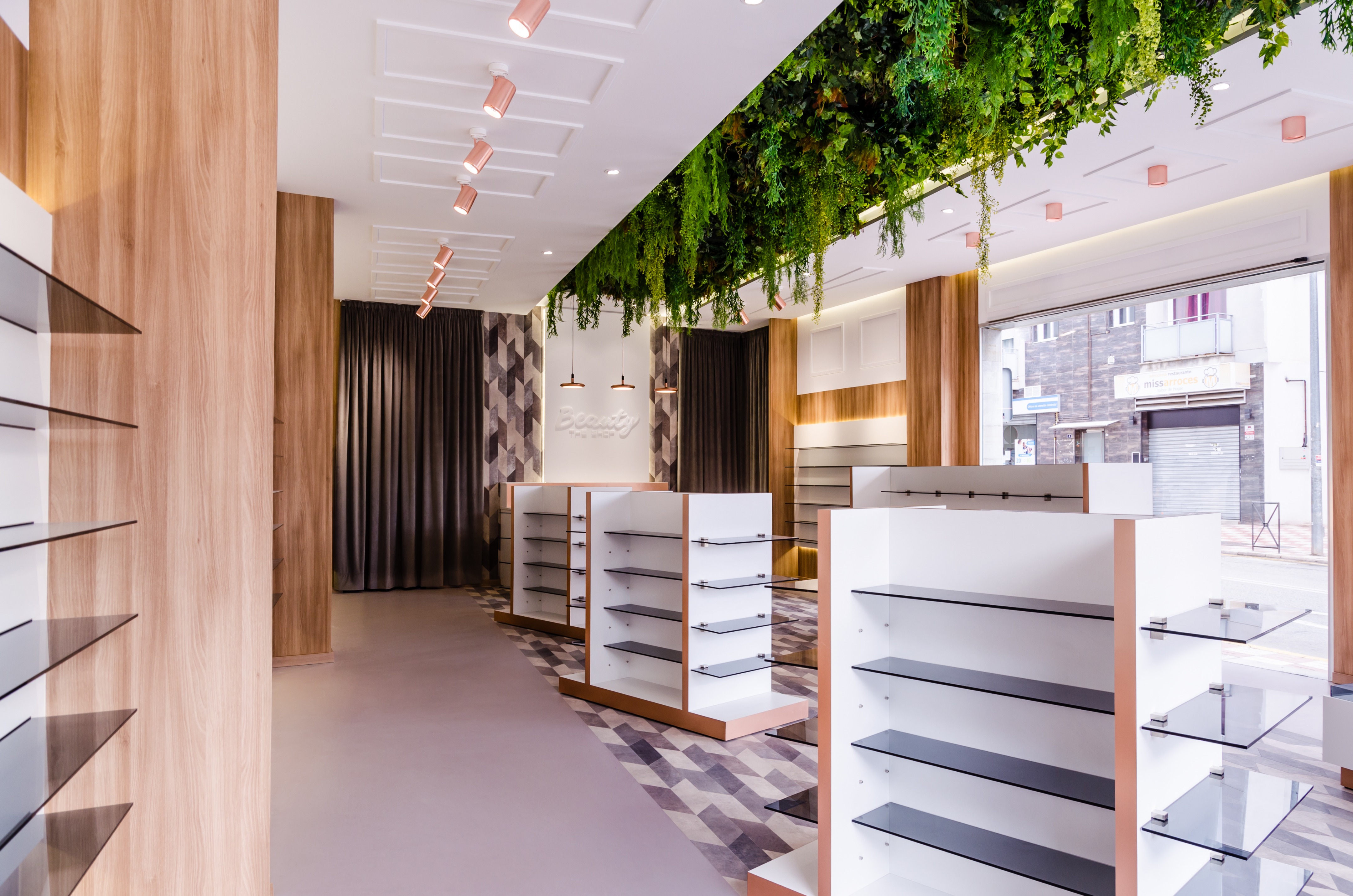 精致香氛护肤品店的永恒魅力-20