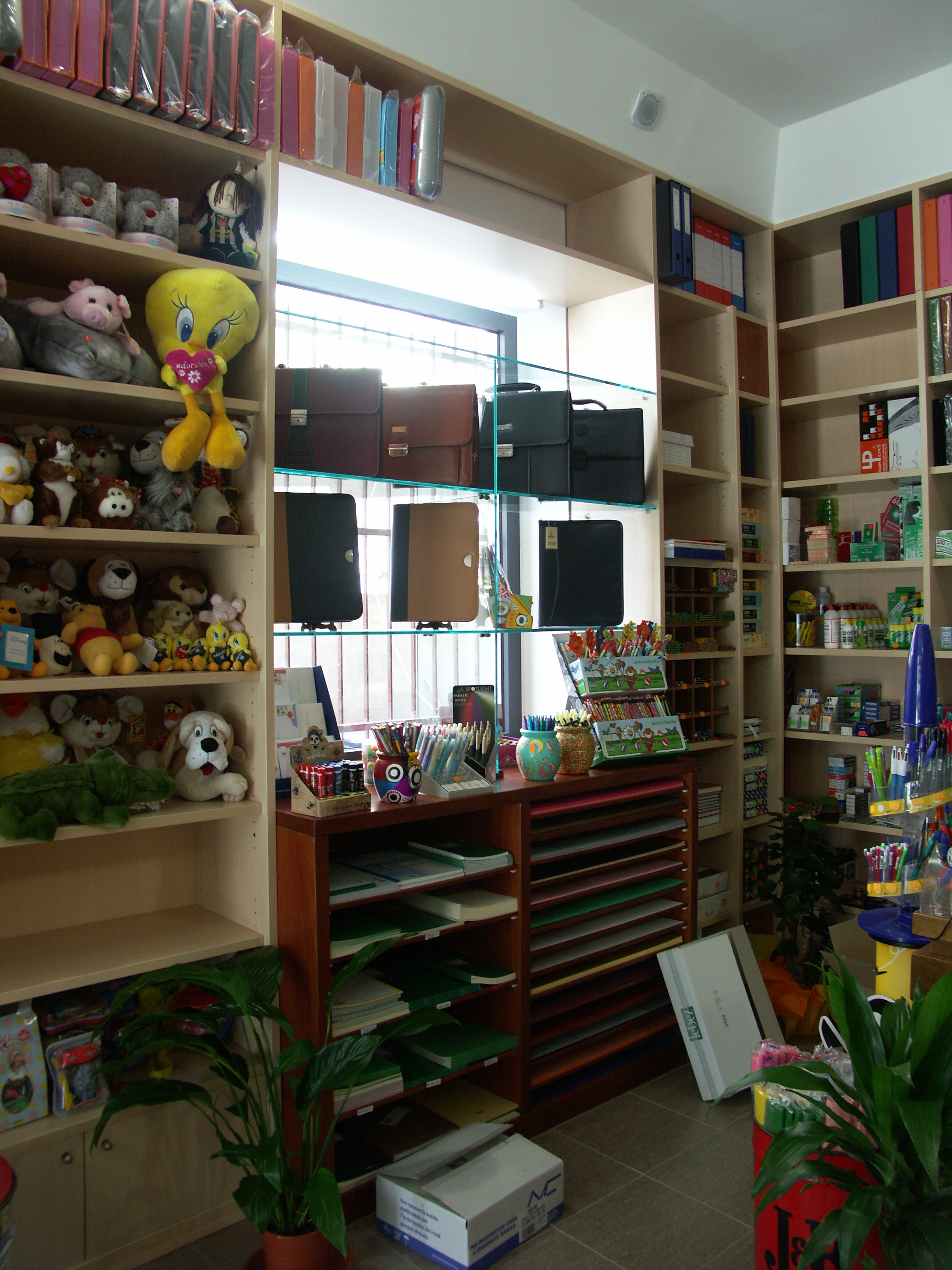 2008 年完成的 Minnella 书店室内设计-6