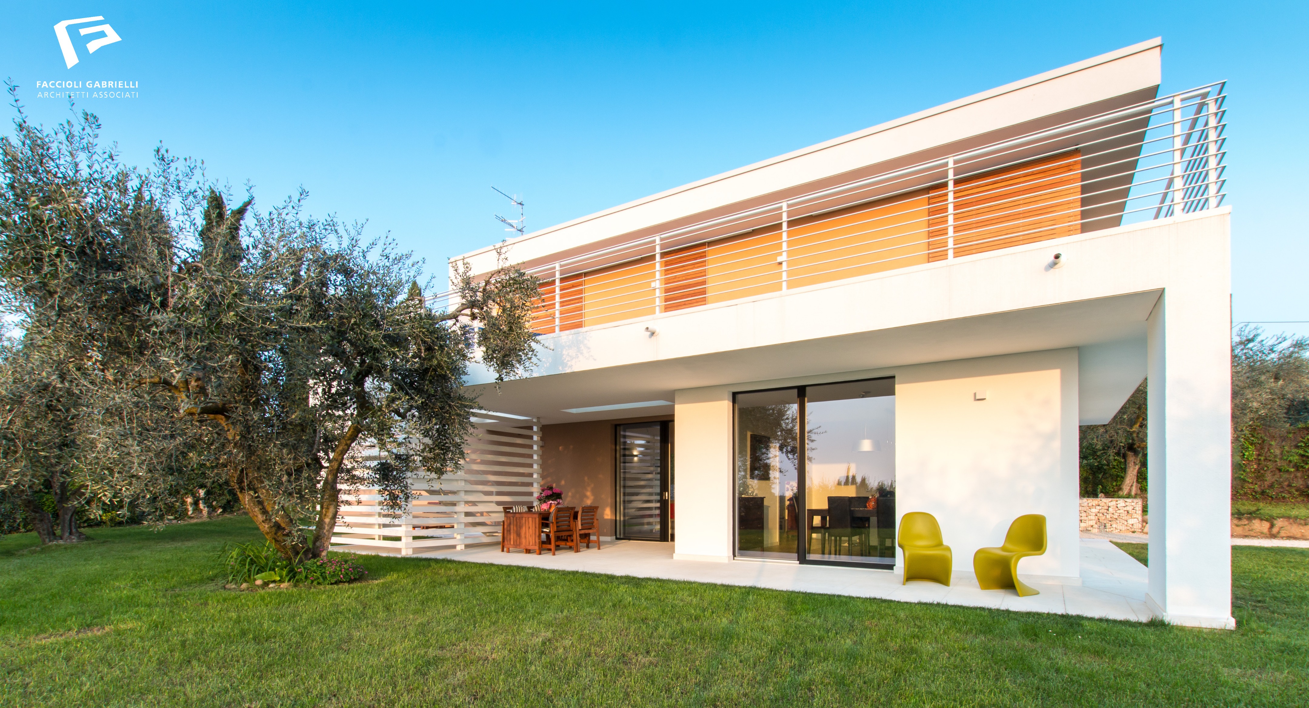 意式湖畔别墅-0