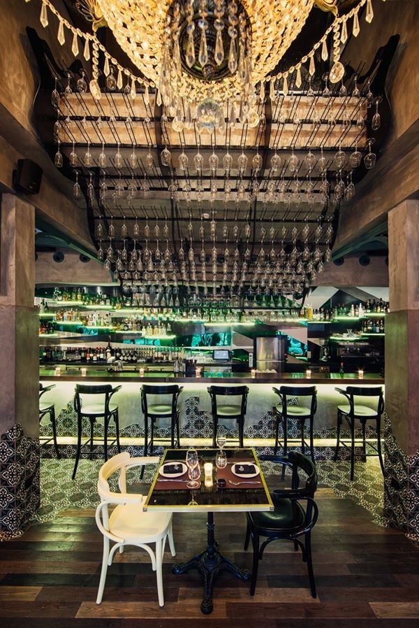 复古艺术装饰风格，打造别具一格的欧洲火车站餐厅-1