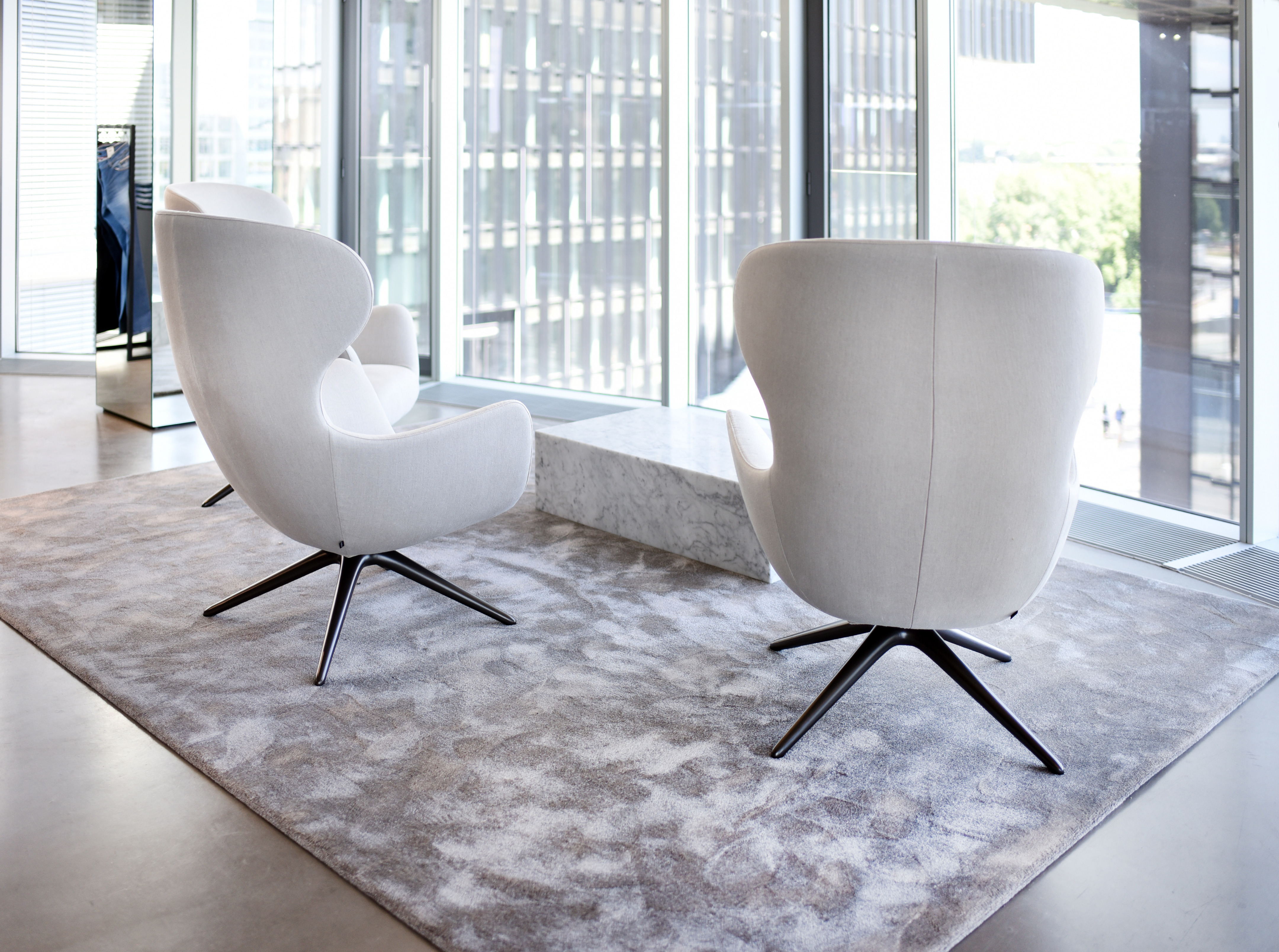 德国杜塞尔多夫 Roy Robson 时尚展示厅-11