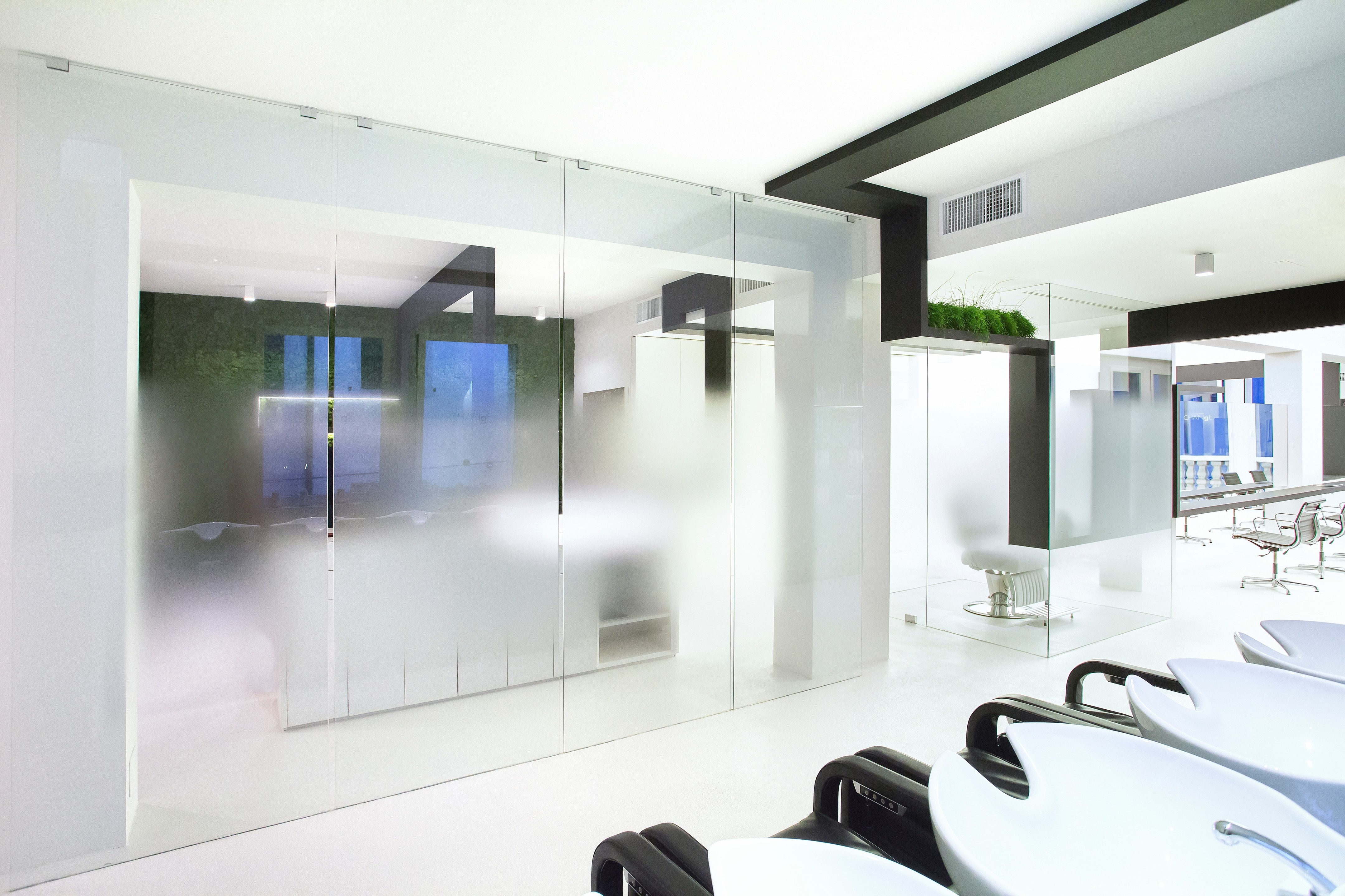 变化的线条之美 · 意大利商店室内设计-10